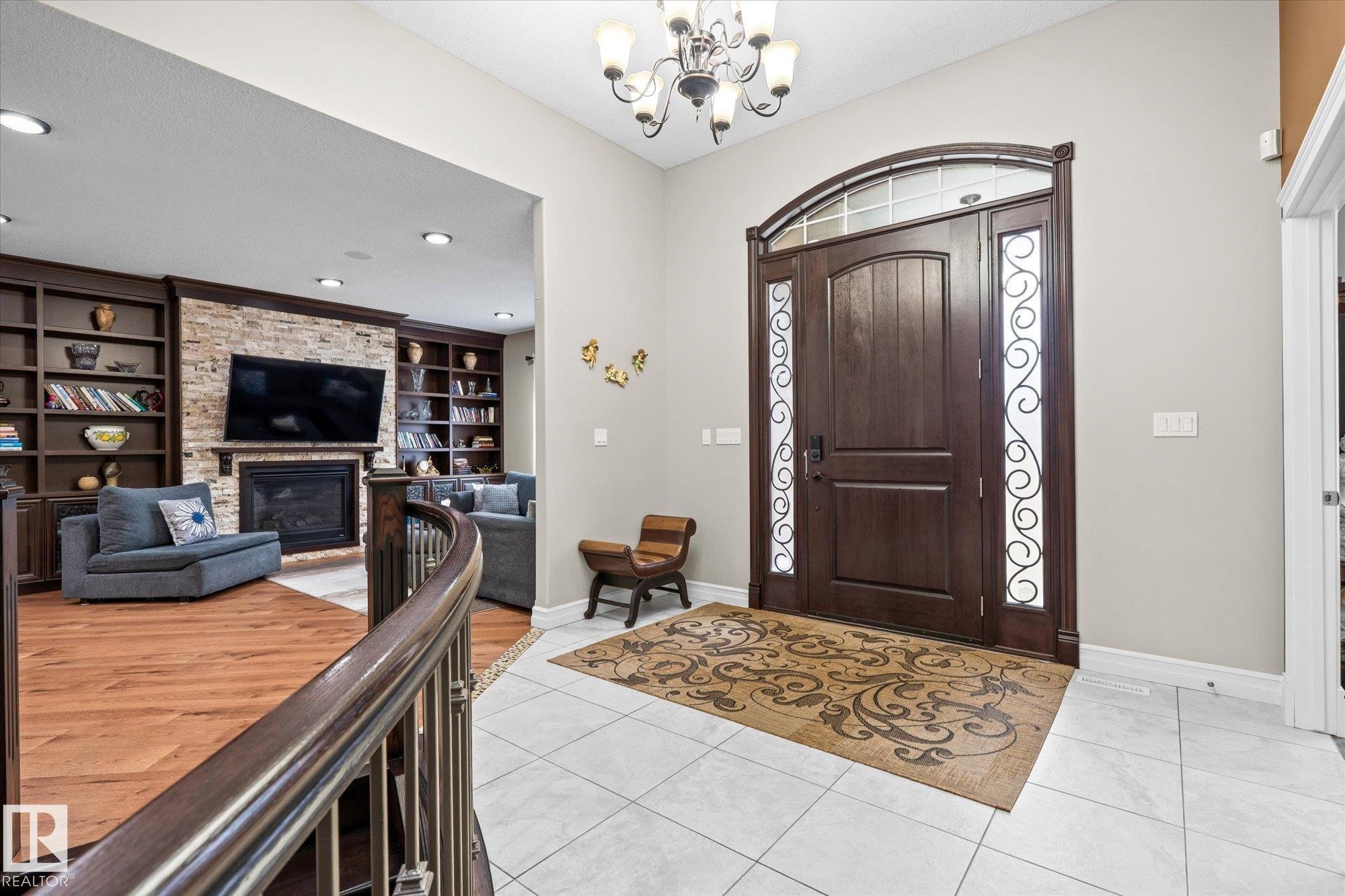10516 158 Street Nw, Edmonton, AB - Indoor Photo Showing Other Room