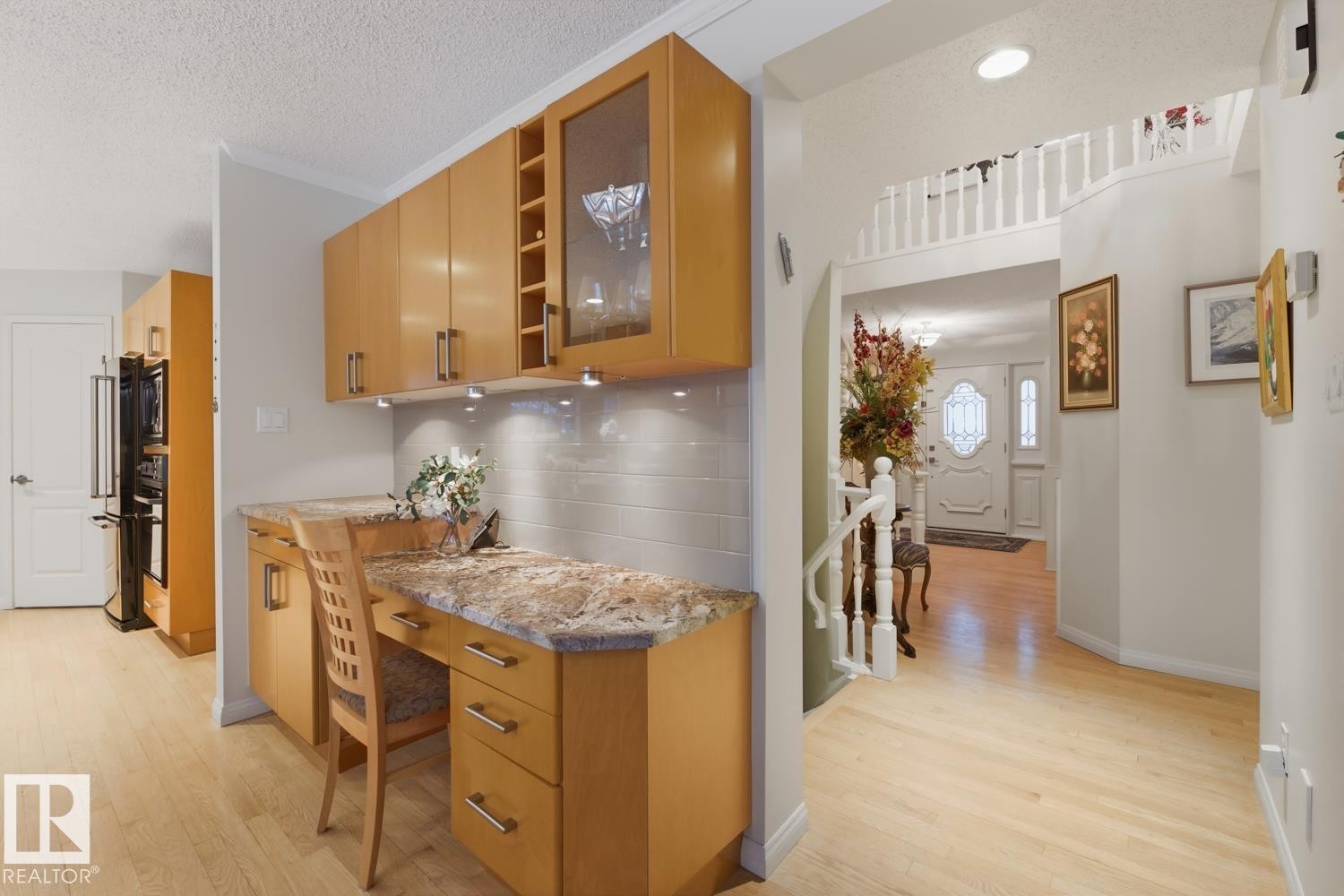 324 Wolf Ridge Point(E), Edmonton, AB - Indoor