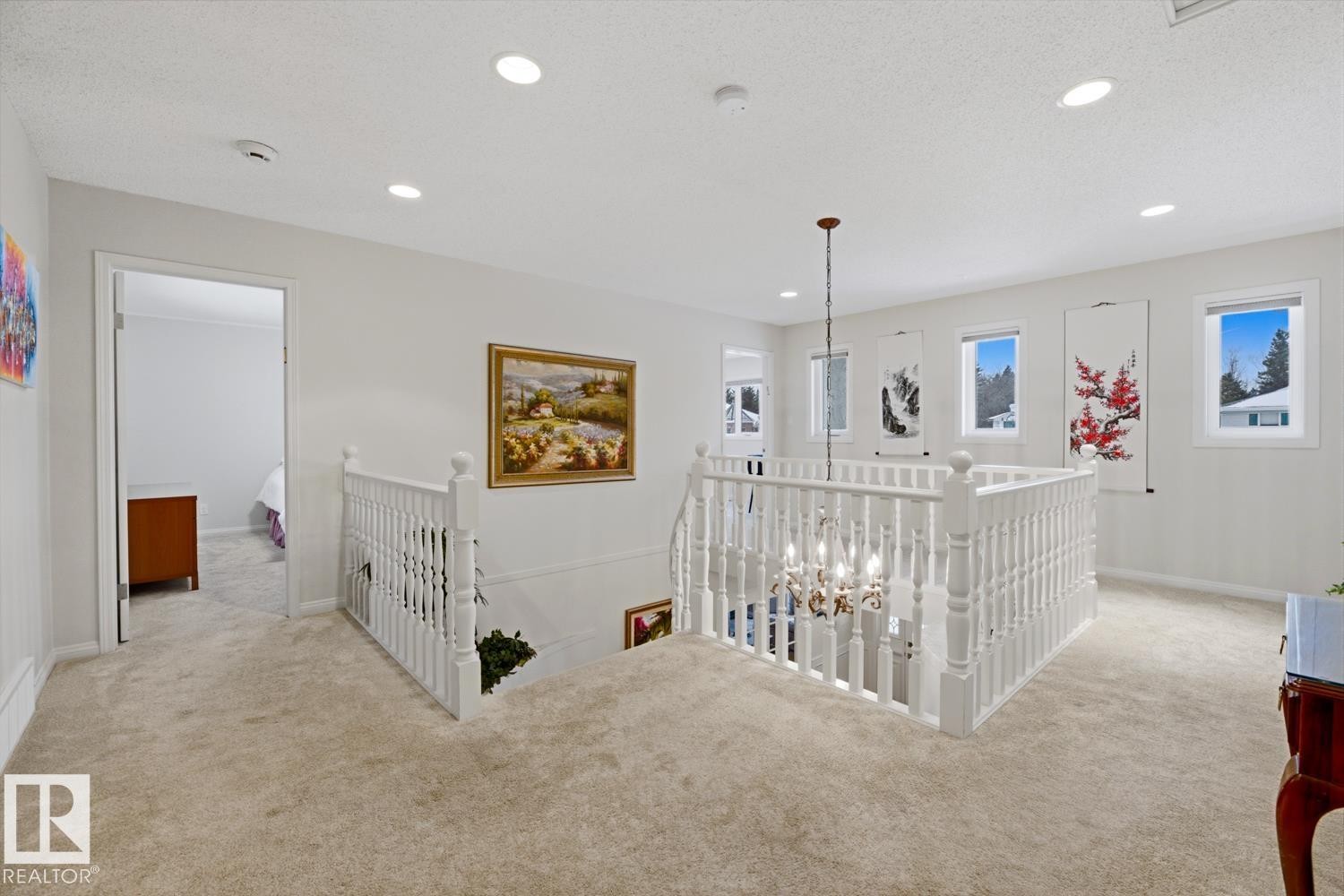 324 Wolf Ridge Point(E), Edmonton, AB - Indoor Photo Showing Other Room