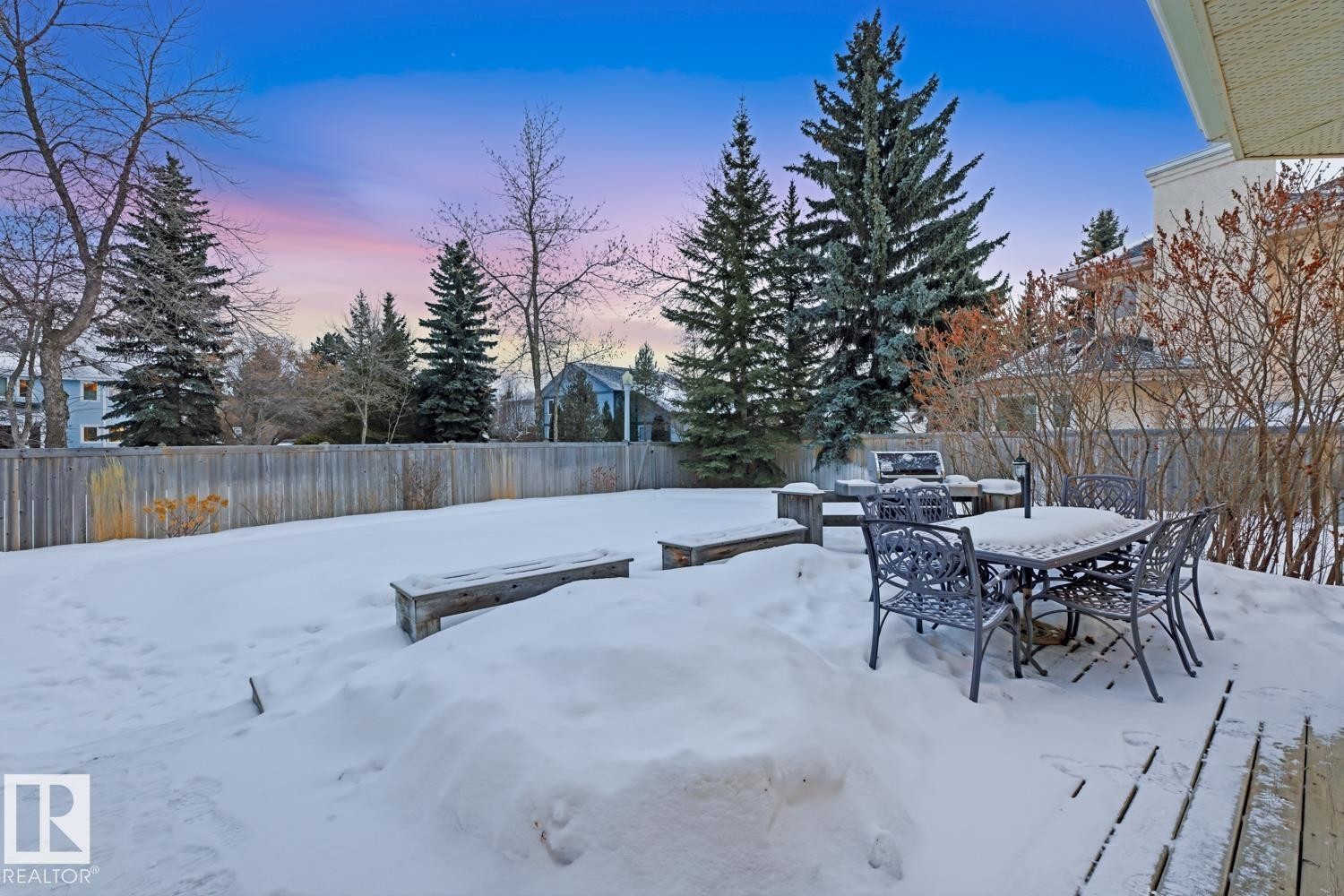 324 Wolf Ridge Point(E), Edmonton, AB - Outdoor