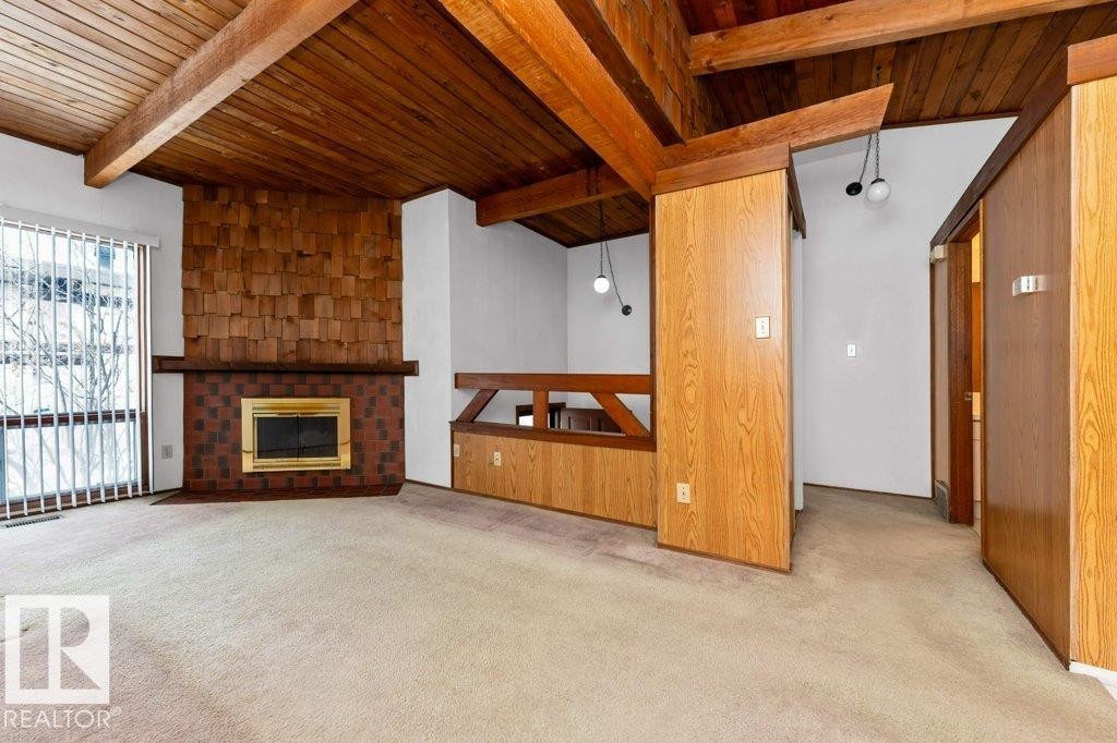 536 Lee Ridge Road, Edmonton, AB - Indoor With Fireplace