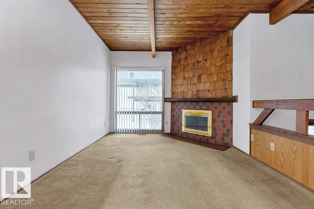 536 Lee Ridge Road, Edmonton, AB - Indoor With Fireplace