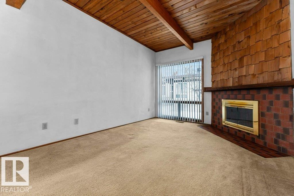 536 Lee Ridge Road, Edmonton, AB - Indoor With Fireplace