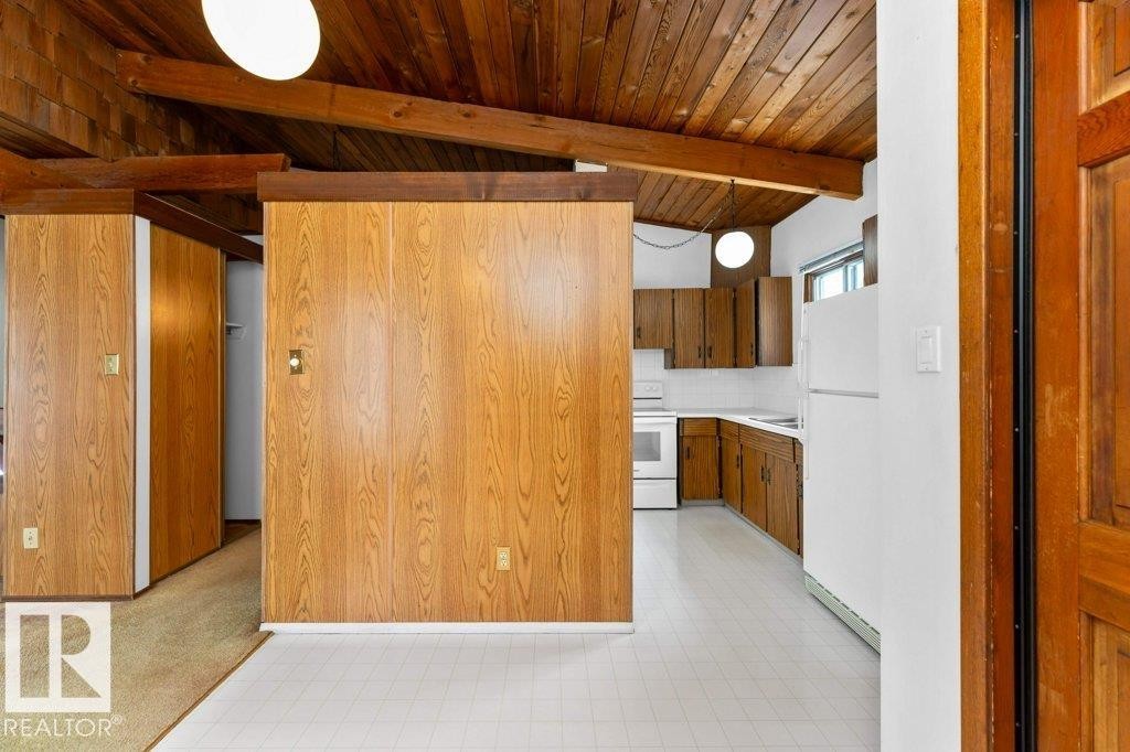 536 Lee Ridge Road, Edmonton, AB - Indoor