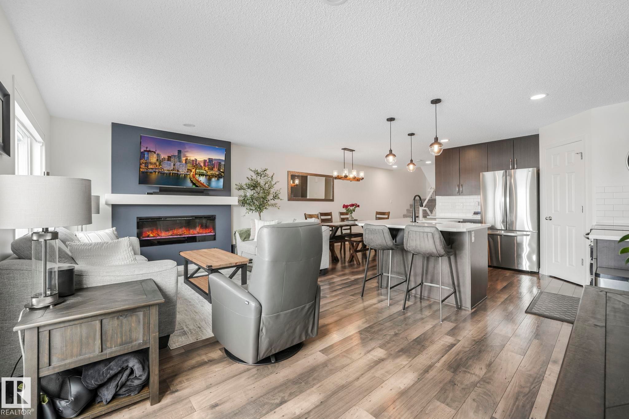 5507 Crabapple Loop, Edmonton, AB - Indoor With Fireplace