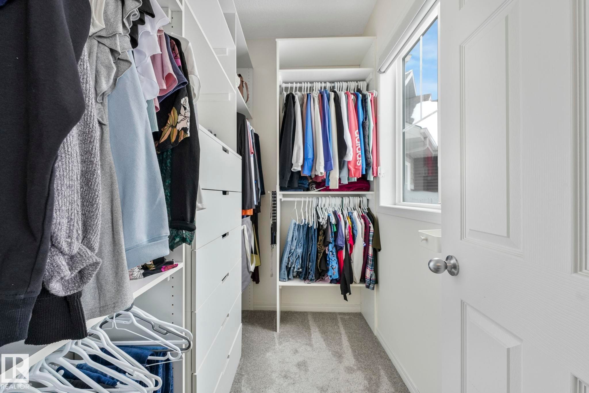 5507 Crabapple Loop, Edmonton, AB - Indoor With Storage