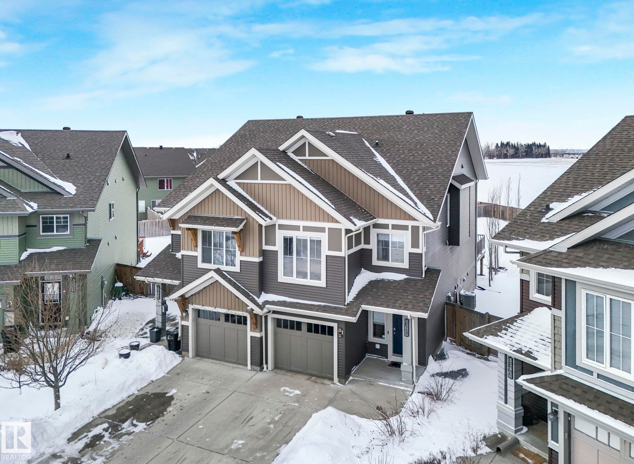 5507 Crabapple Loop, Edmonton, AB - Outdoor With Facade