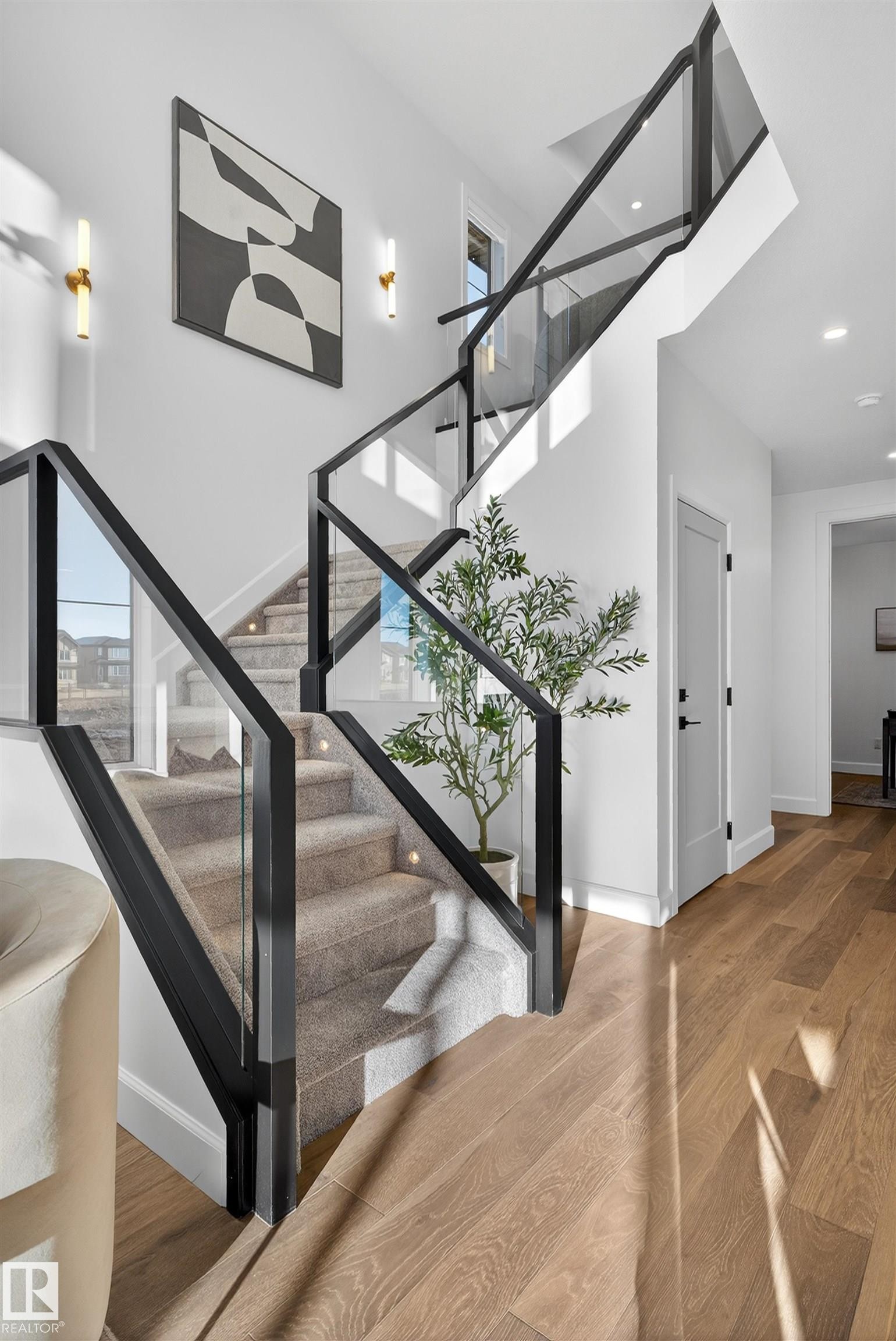 213 Paterson Link, Edmonton, AB - Indoor Photo Showing Other Room