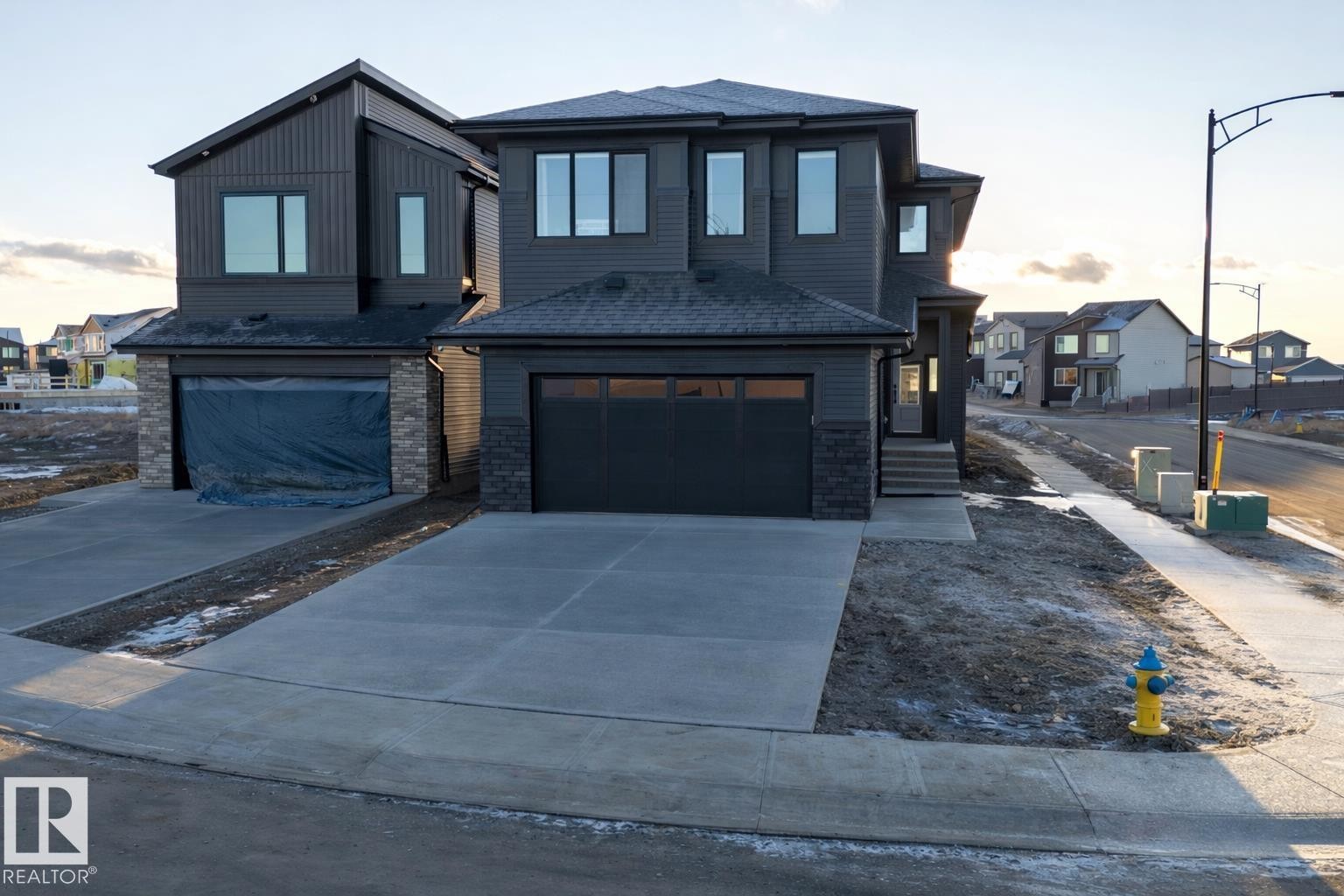 213 Paterson Link, Edmonton, AB - Outdoor With Facade