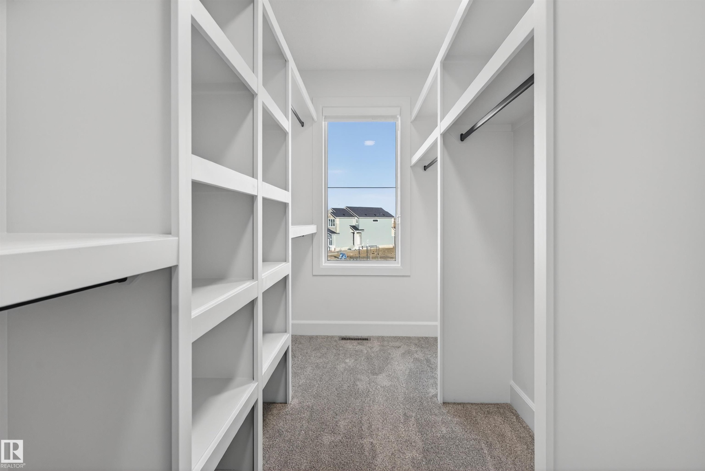 213 Paterson Link, Edmonton, AB - Indoor