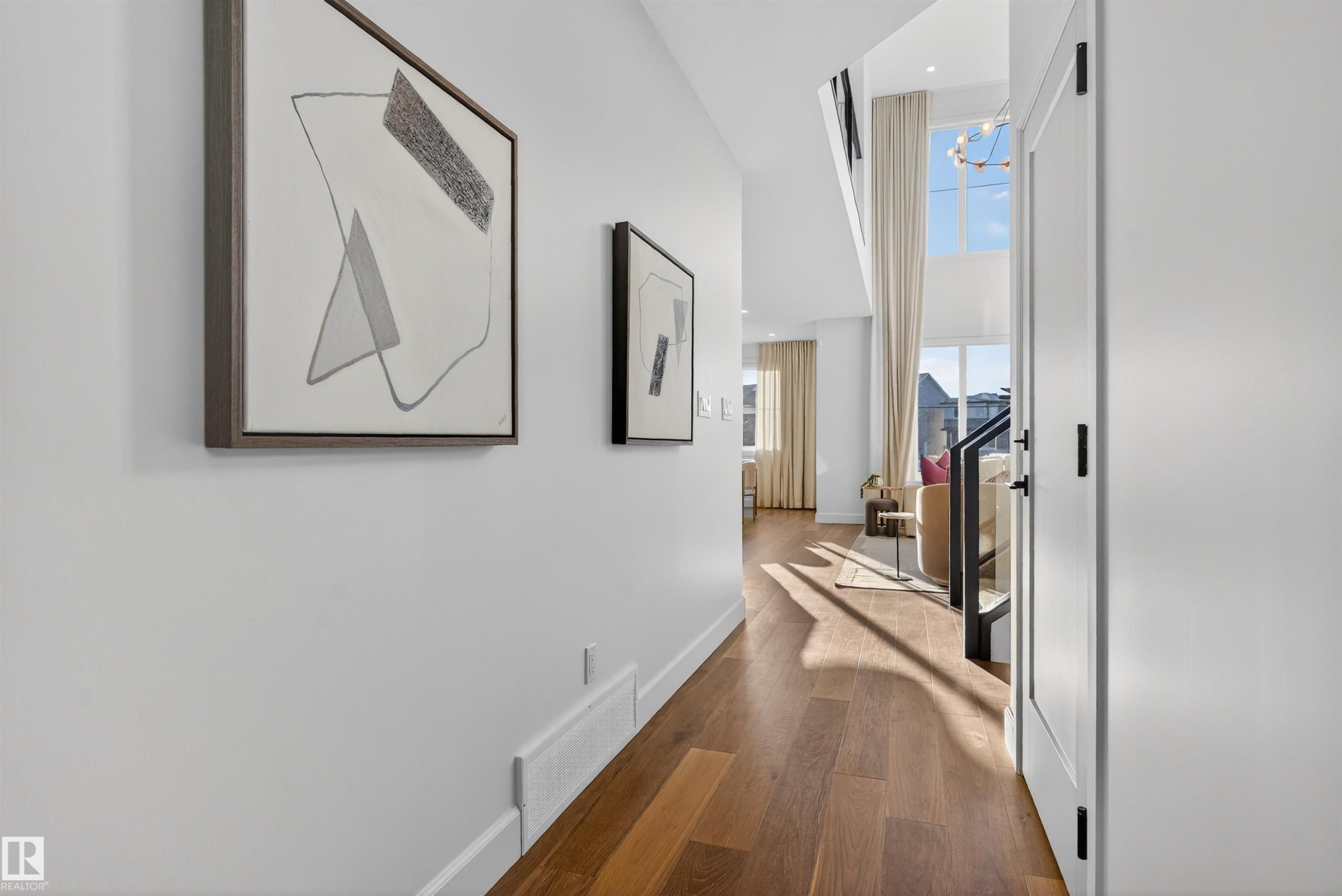 213 Paterson Link, Edmonton, AB - Indoor Photo Showing Other Room