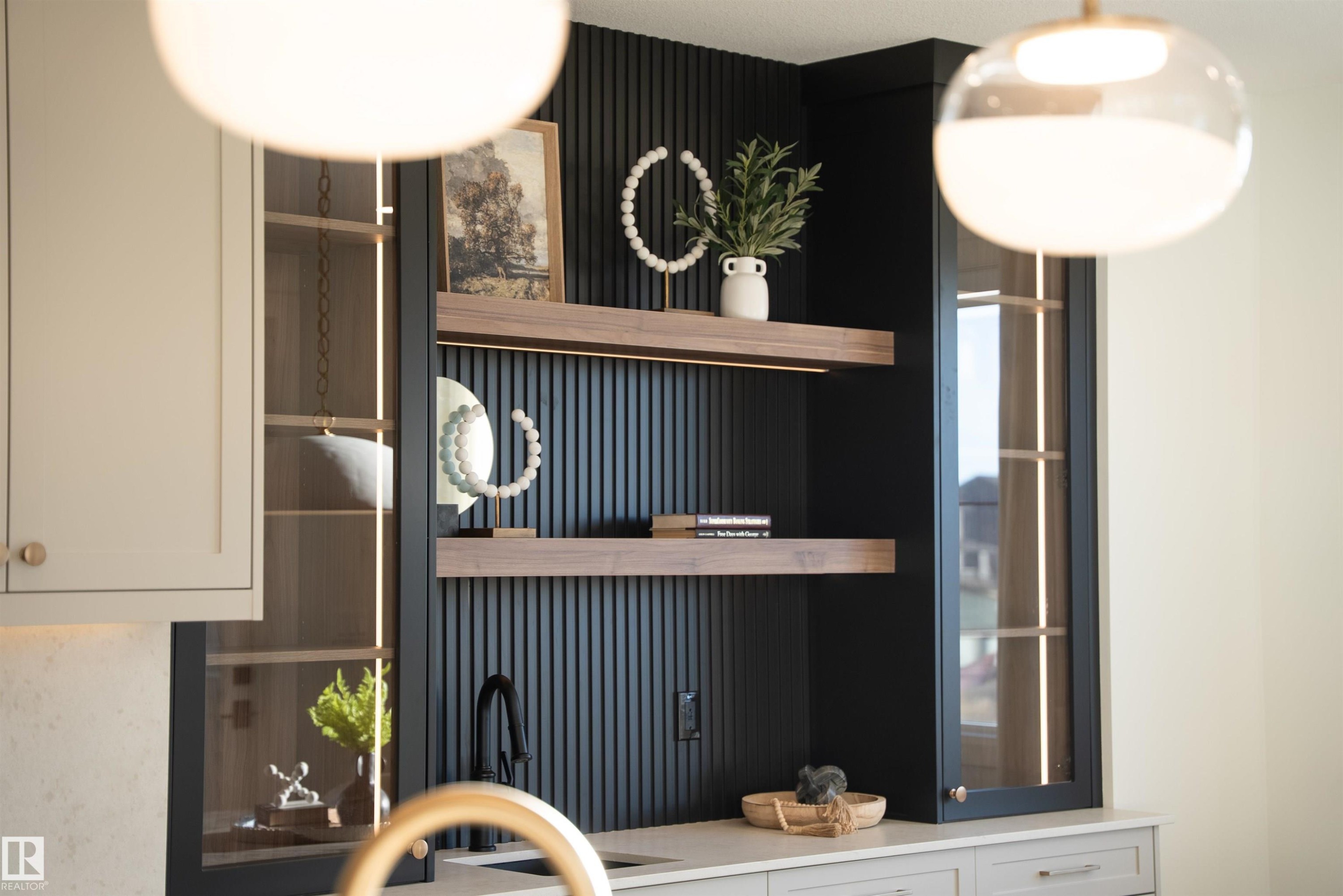 213 Paterson Link, Edmonton, AB - Indoor