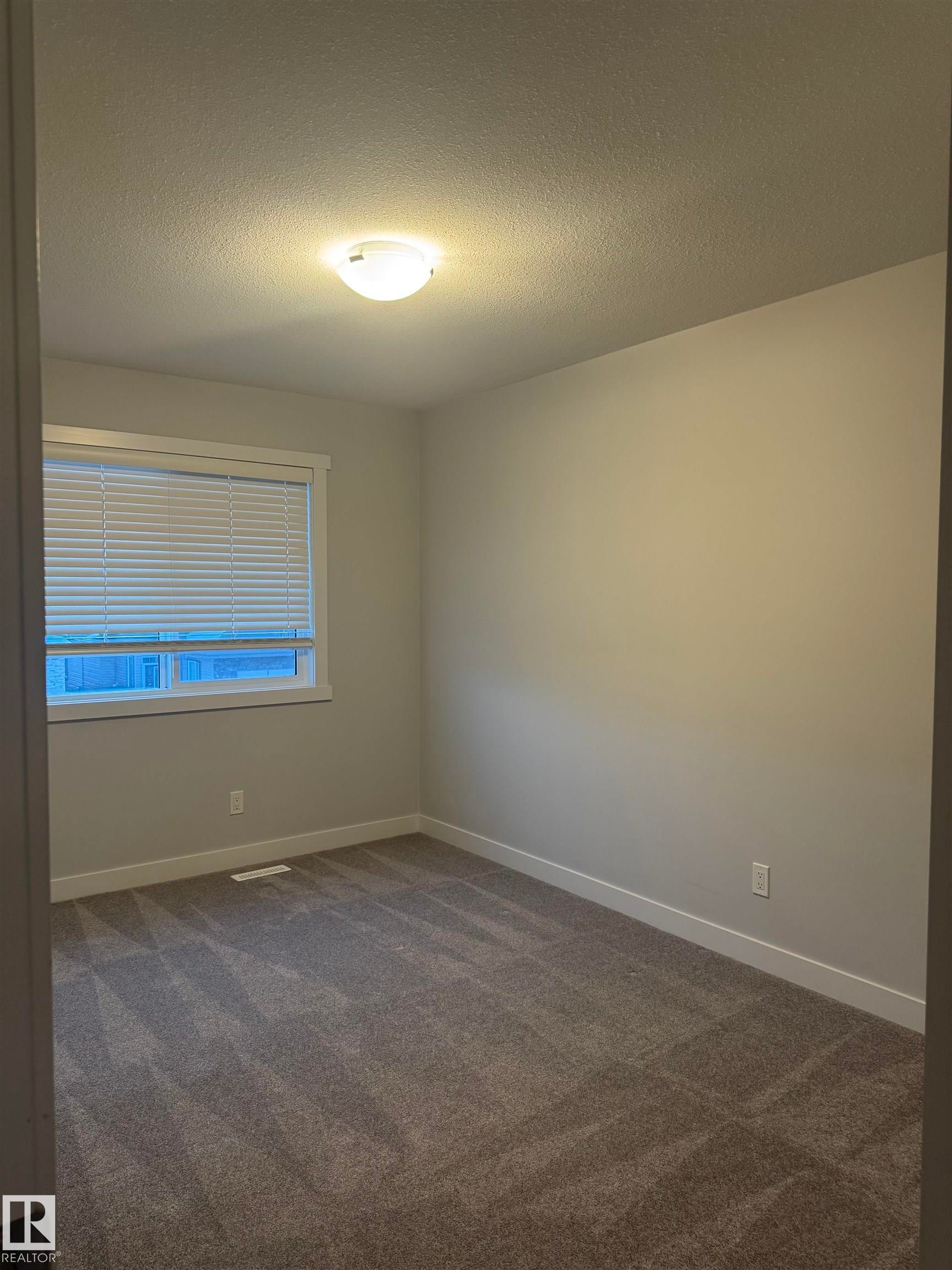 5316 Godson Point(E), Edmonton, AB - Indoor Photo Showing Other Room