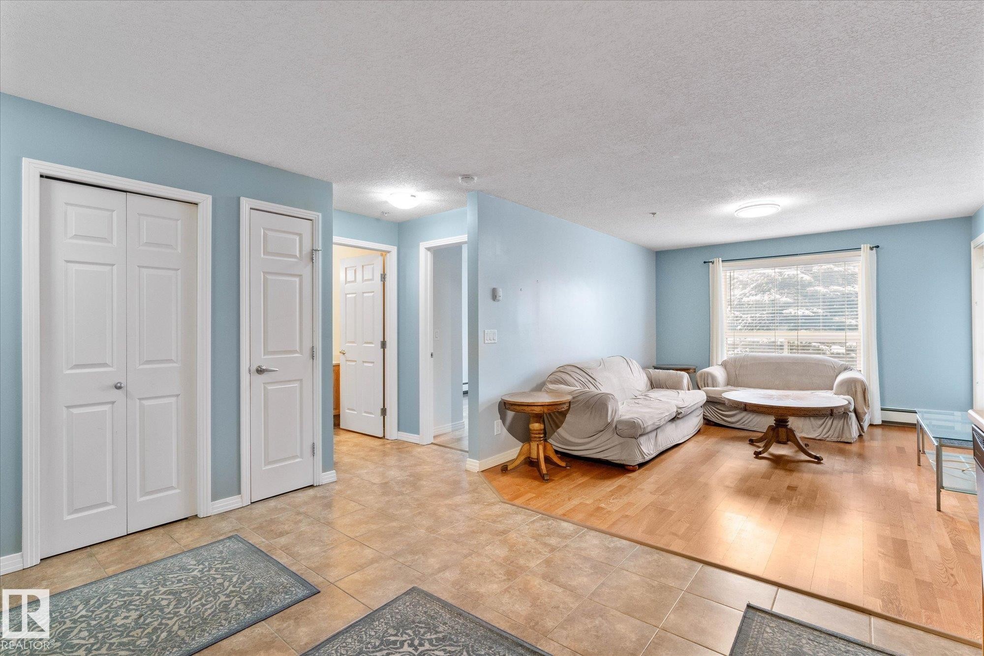 117 5005 165 Avenue, Edmonton, AB - Indoor