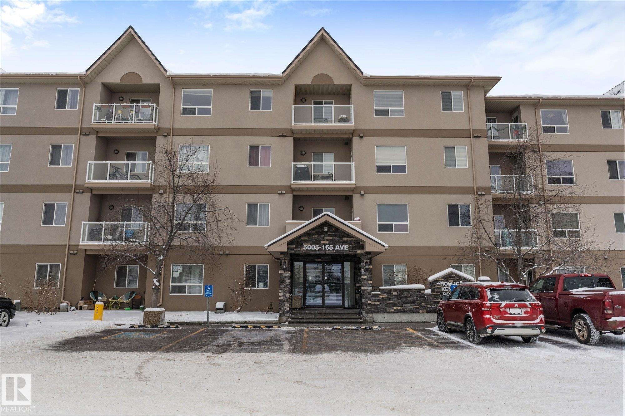 117 5005 165 Avenue, Edmonton, AB - Outdoor With Facade