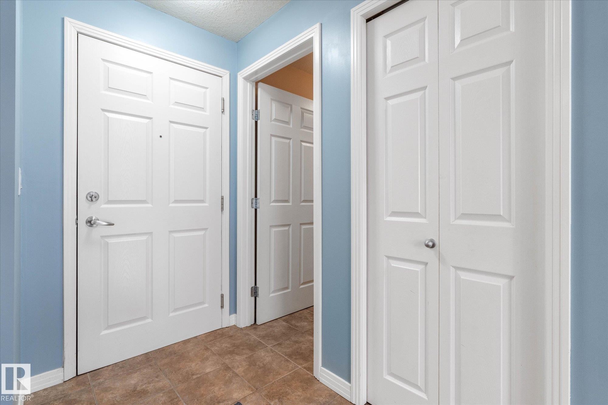 117 5005 165 Avenue, Edmonton, AB - Indoor Photo Showing Other Room