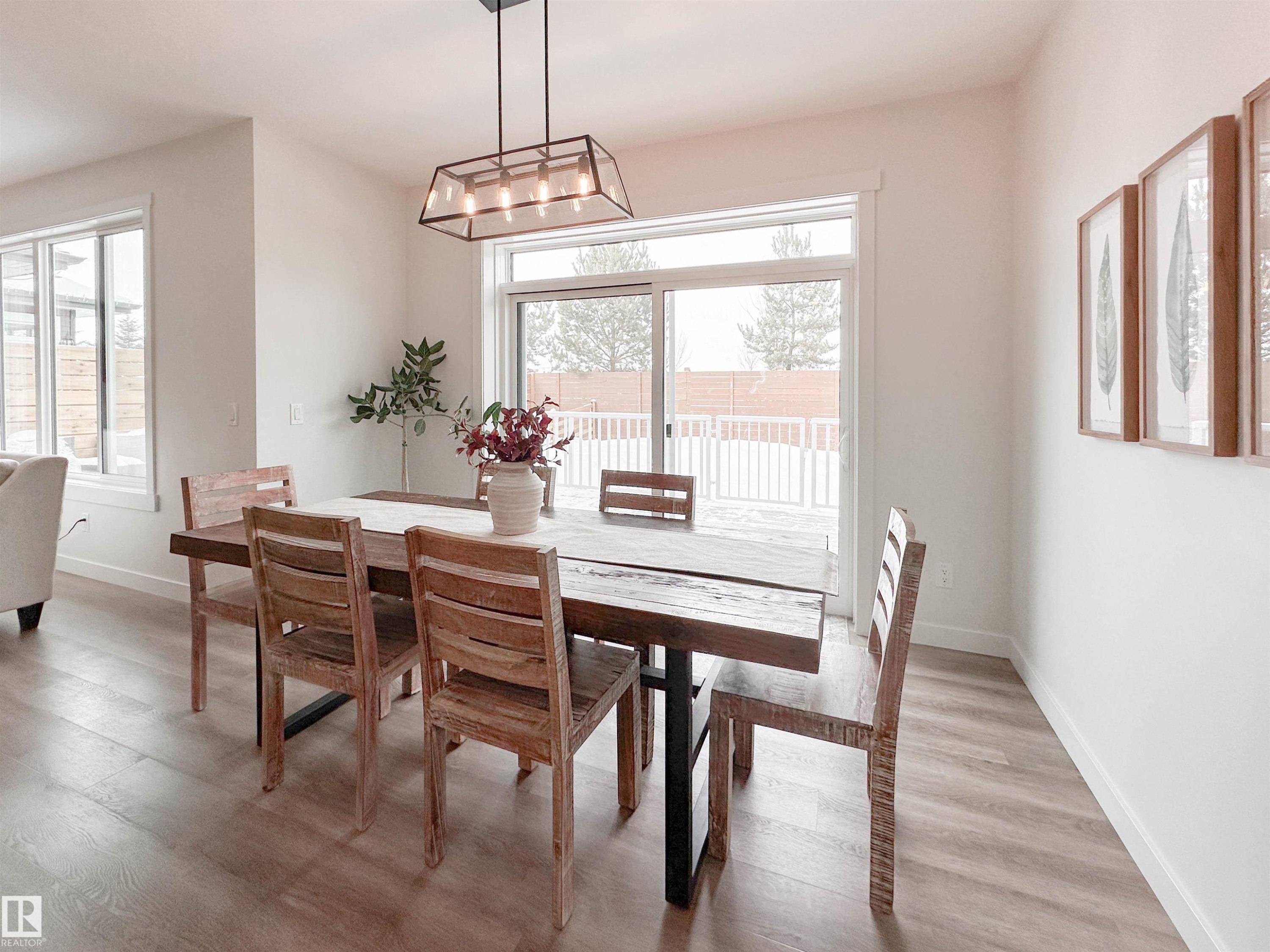 97 Joyal Way, St. Albert, AB - Indoor Photo Showing Dining Room