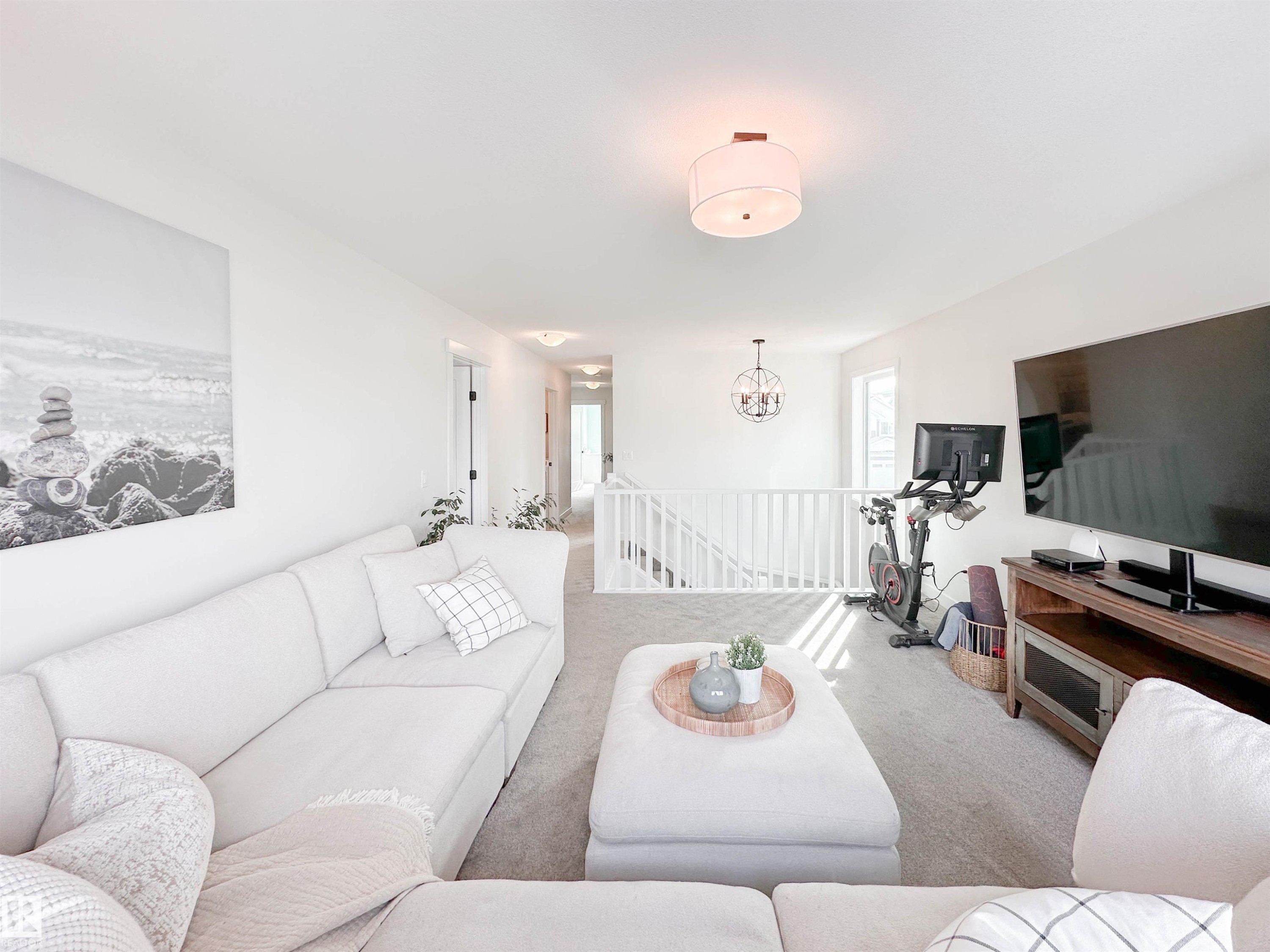 97 Joyal Way, St. Albert, AB - Indoor Photo Showing Living Room