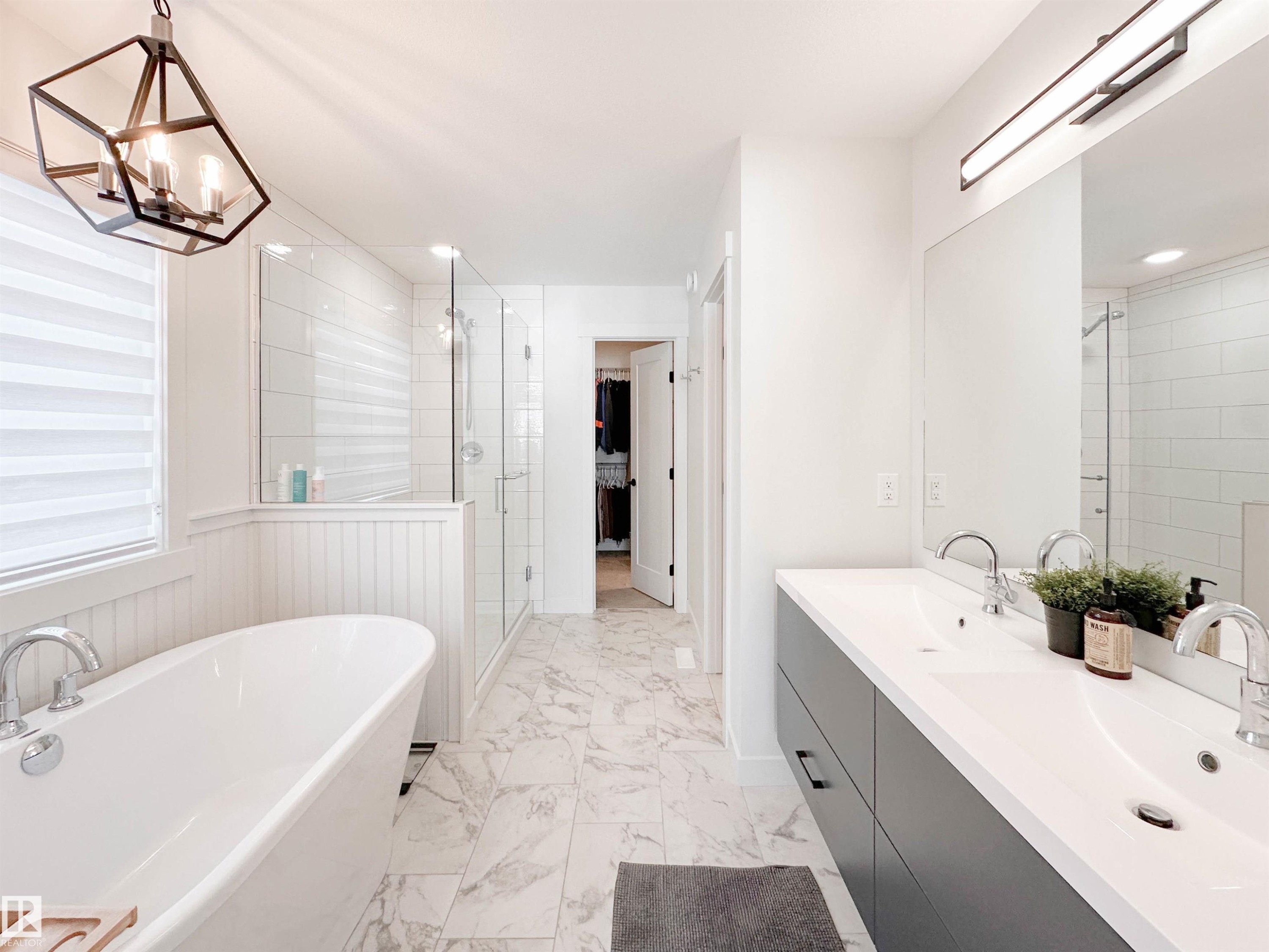 97 Joyal Way, St. Albert, AB - Indoor Photo Showing Bathroom