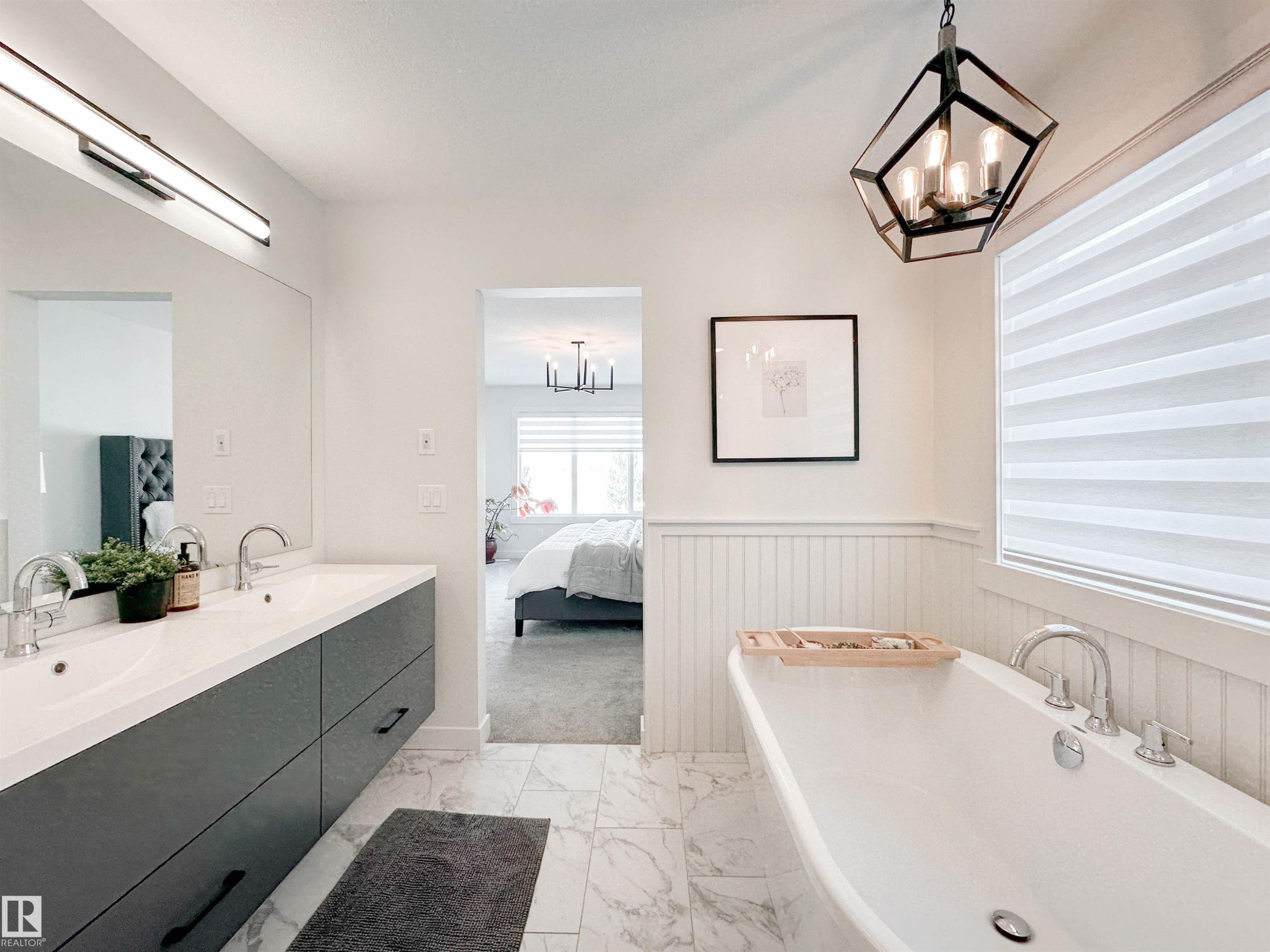 97 Joyal Way, St. Albert, AB - Indoor Photo Showing Bathroom