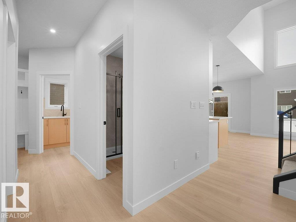 3322 Chickadee Drive, Edmonton, AB - Indoor Photo Showing Other Room