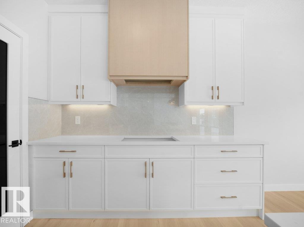 3322 Chickadee Drive, Edmonton, AB - Indoor