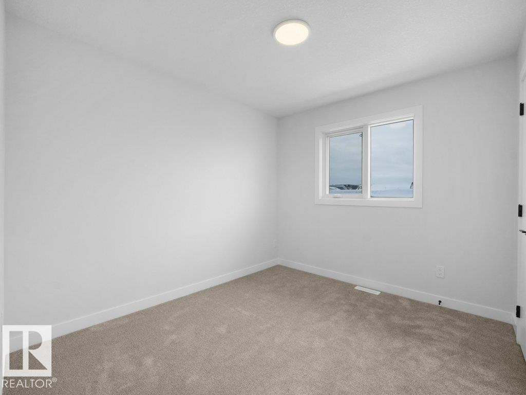 3322 Chickadee Drive, Edmonton, AB - Indoor Photo Showing Other Room