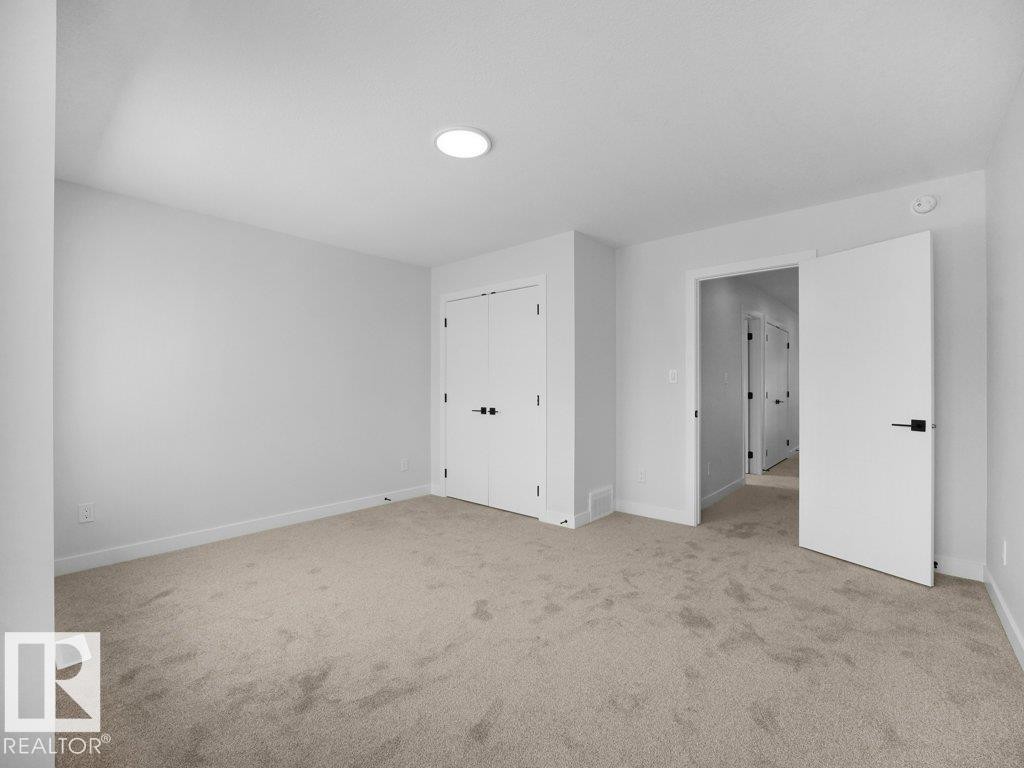 3322 Chickadee Drive, Edmonton, AB - Indoor Photo Showing Other Room