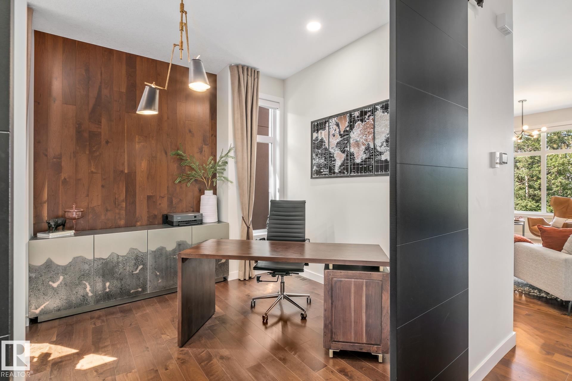 699 Howatt Drive, Edmonton, AB - Indoor Photo Showing Other Room