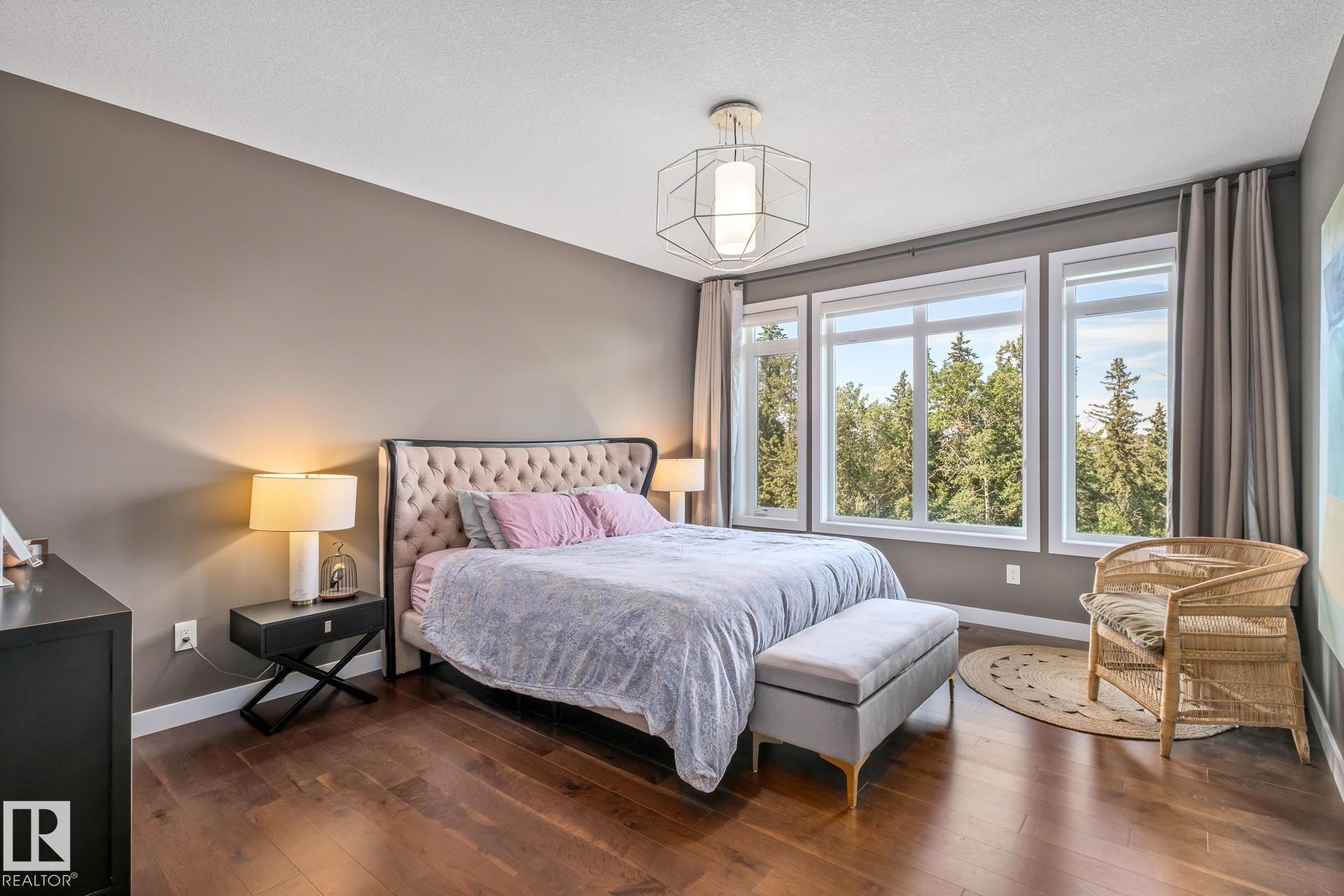 699 Howatt Drive, Edmonton, AB - Indoor Photo Showing Bedroom