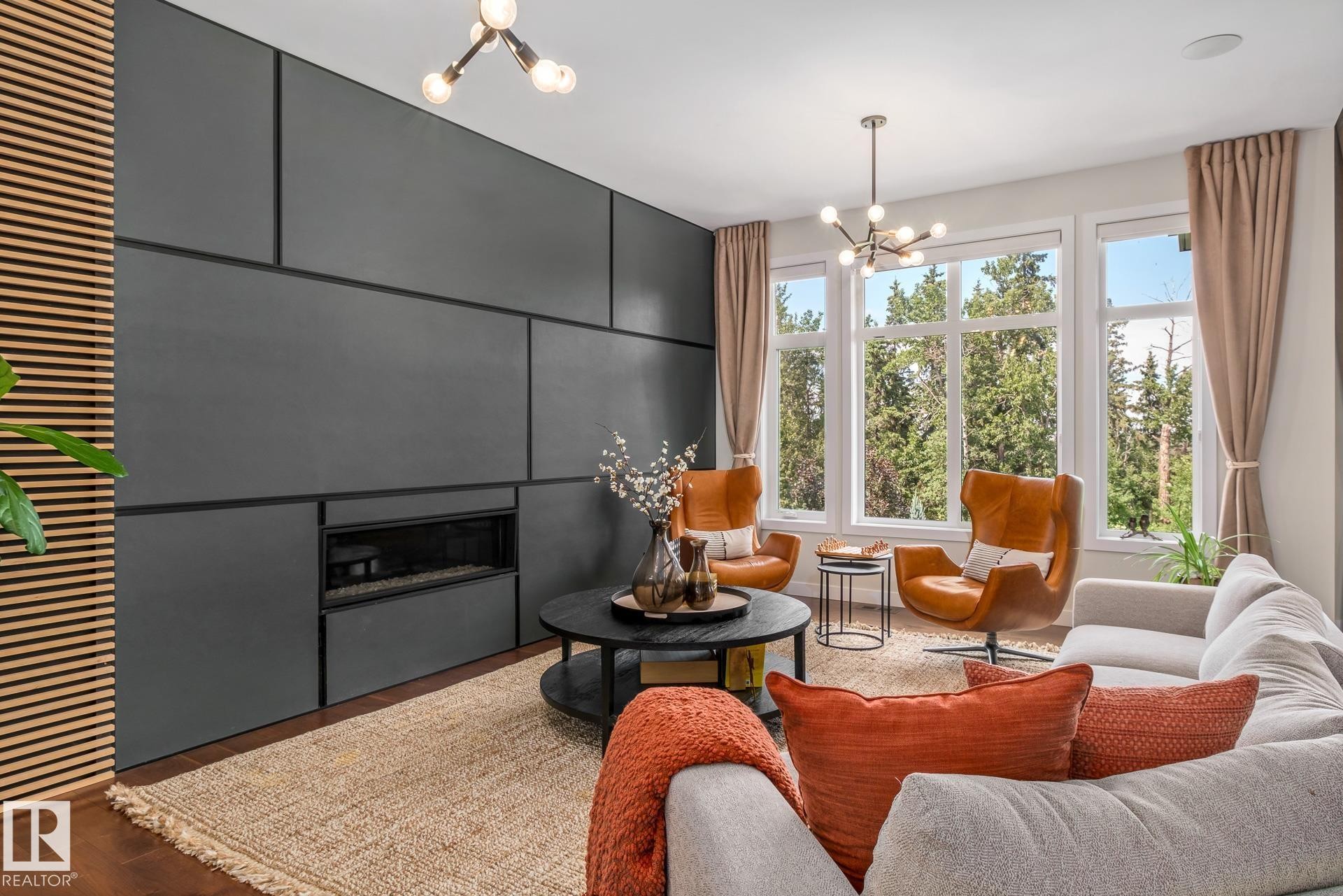 699 Howatt Drive, Edmonton, AB - Indoor Photo Showing Living Room With Fireplace