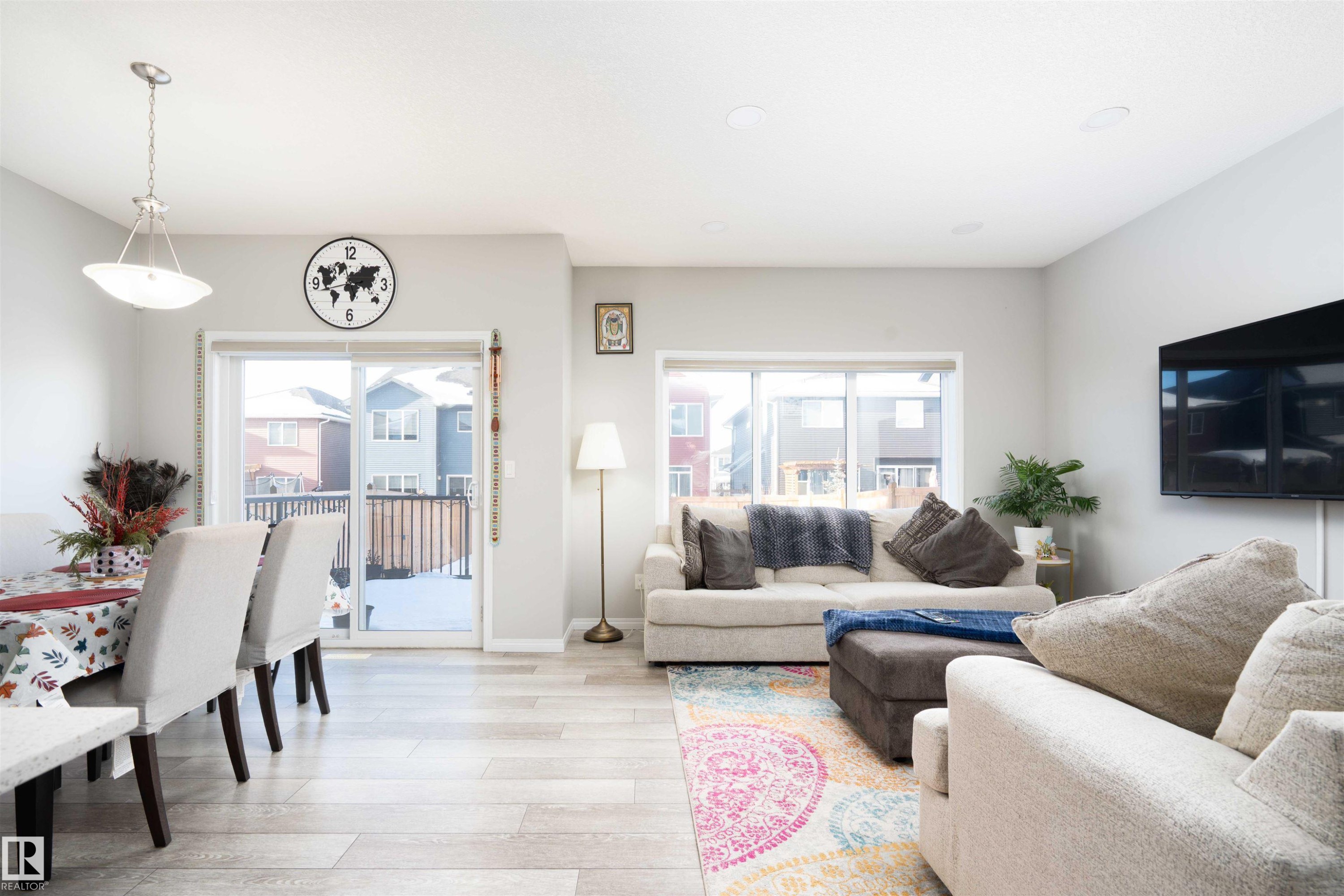 1308 Plum Link Link, Edmonton, AB - Indoor Photo Showing Living Room
