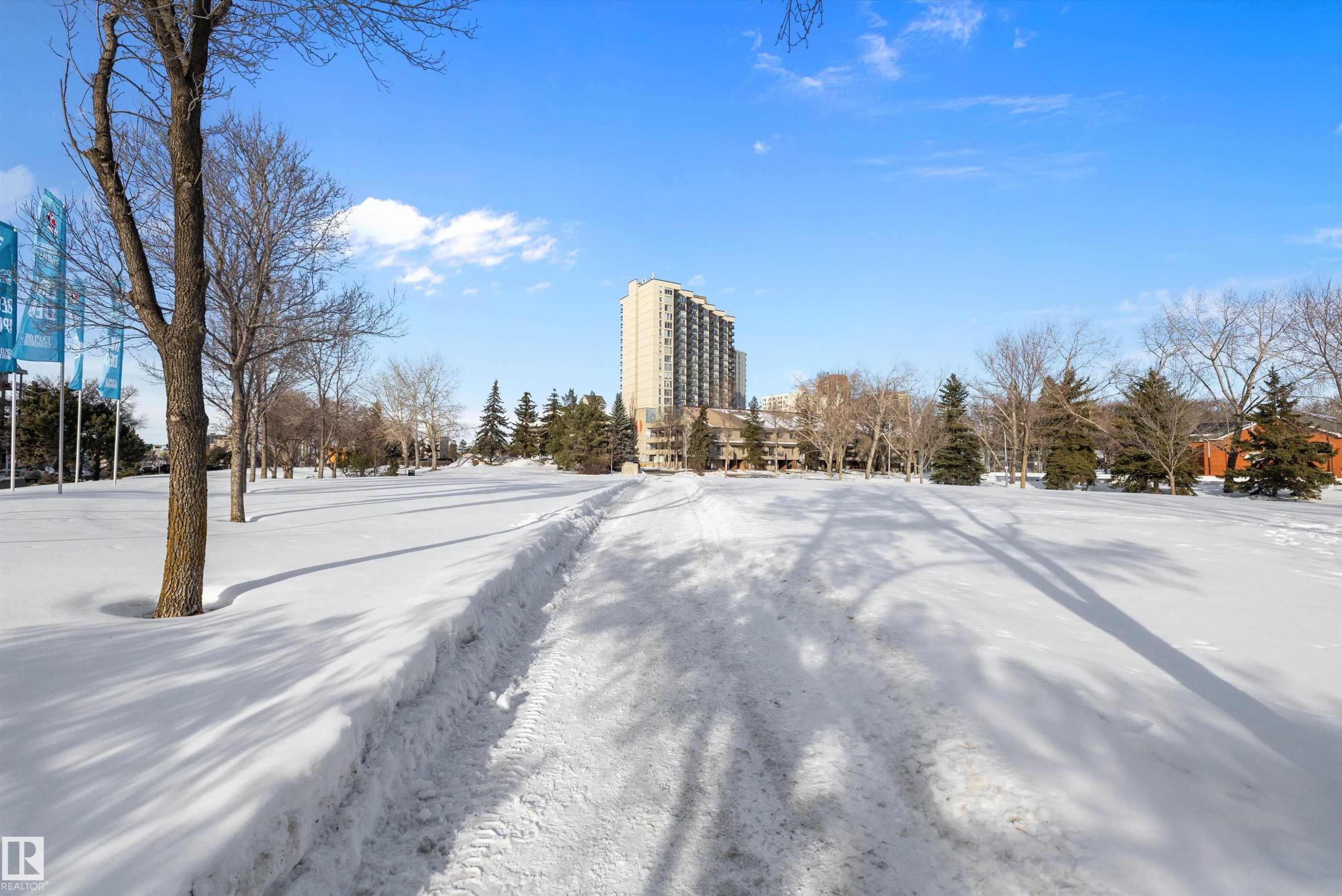 320 8604 Gateway Boulevard, Edmonton, AB - Outdoor With View