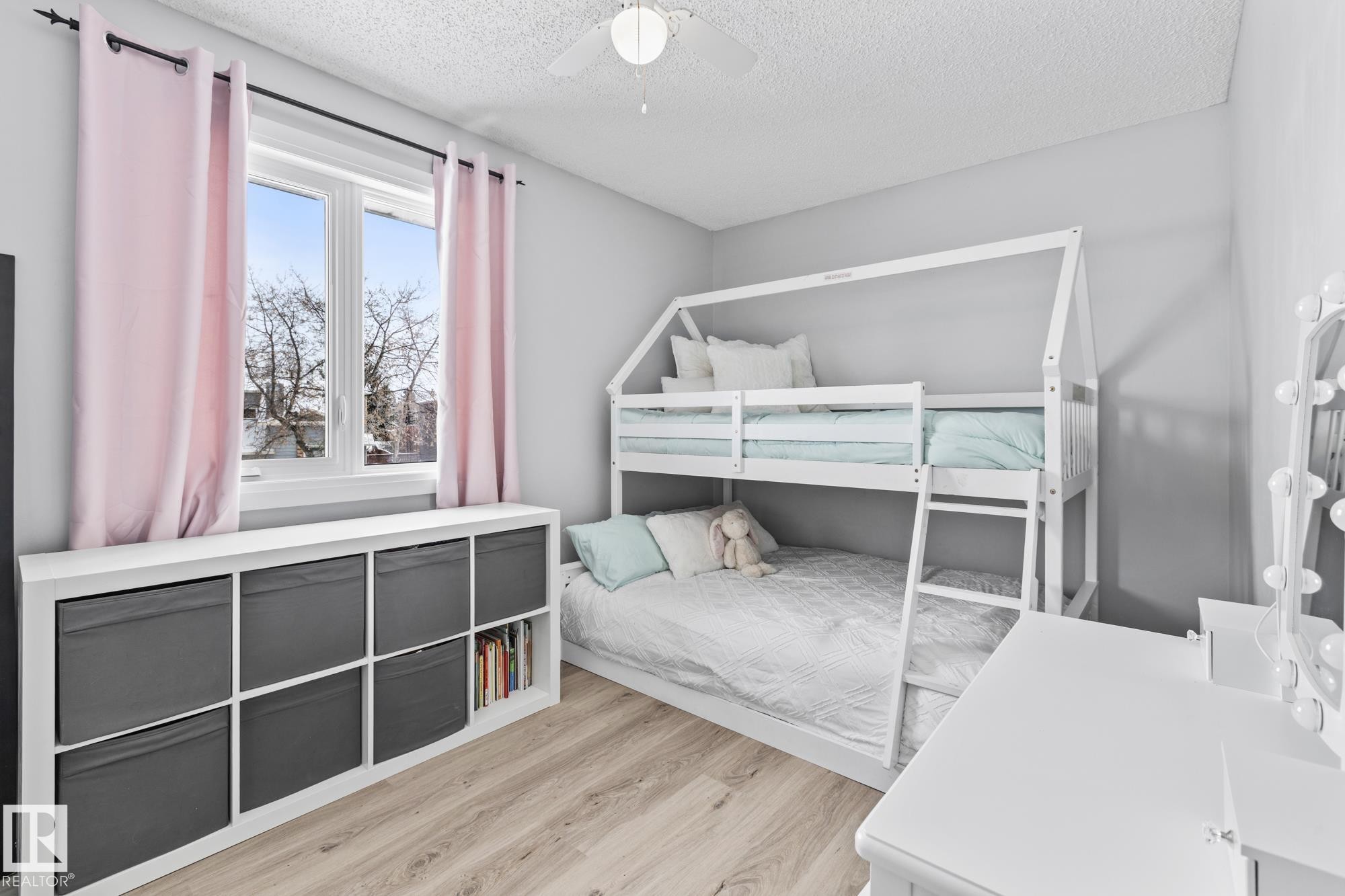 41 Patterson Crescent, St. Albert, AB - Indoor Photo Showing Bedroom