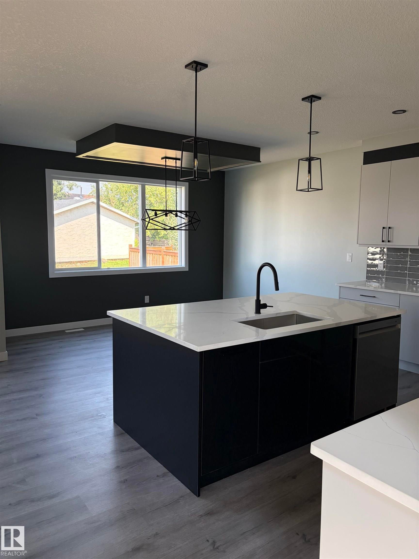 68 Maple Crescent, Gibbons, AB