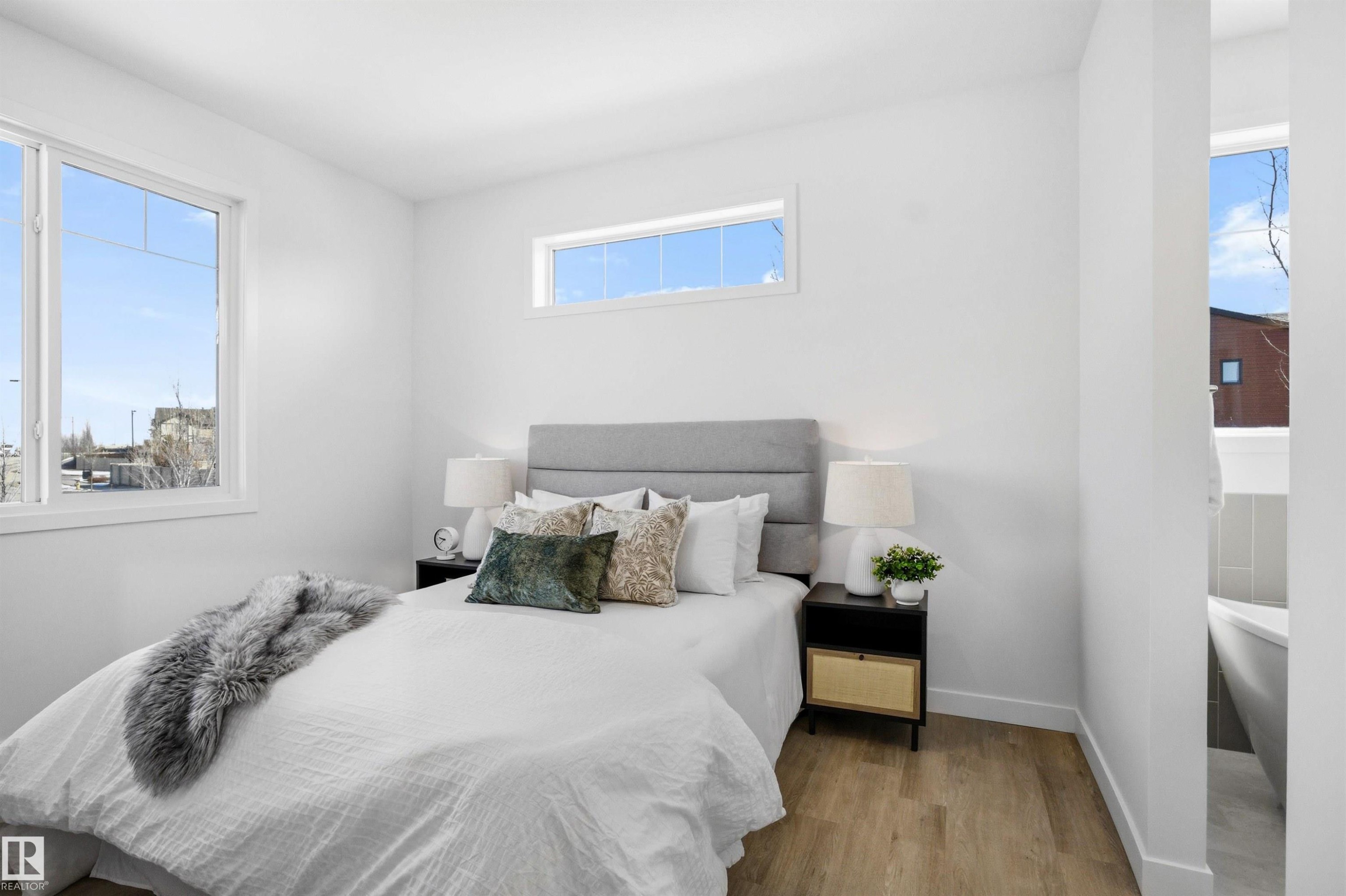 3704 Cross Landing, Edmonton, AB - Indoor Photo Showing Bedroom