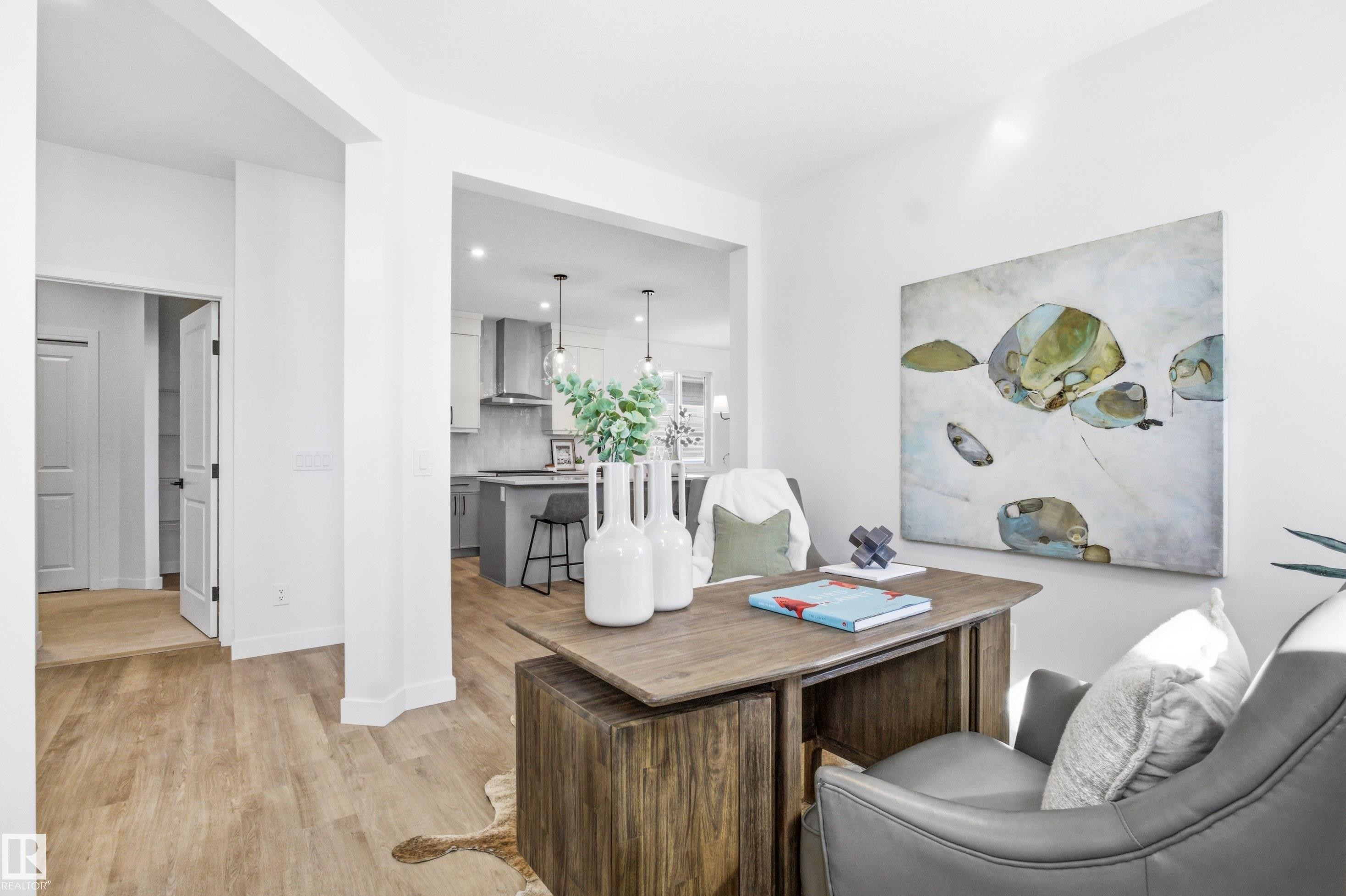 3704 Cross Landing, Edmonton, AB - Indoor