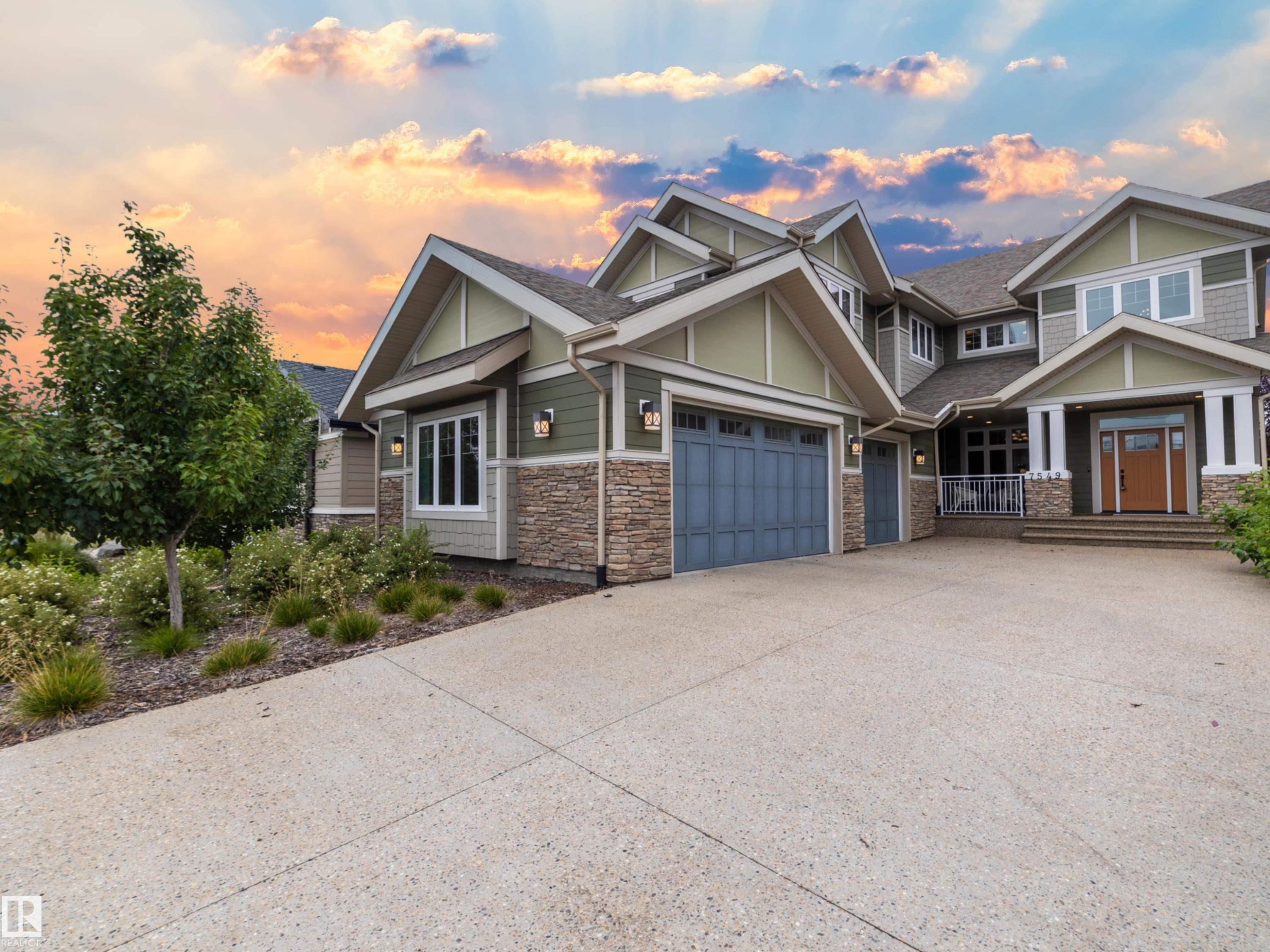 7549 May Common, Edmonton, AB