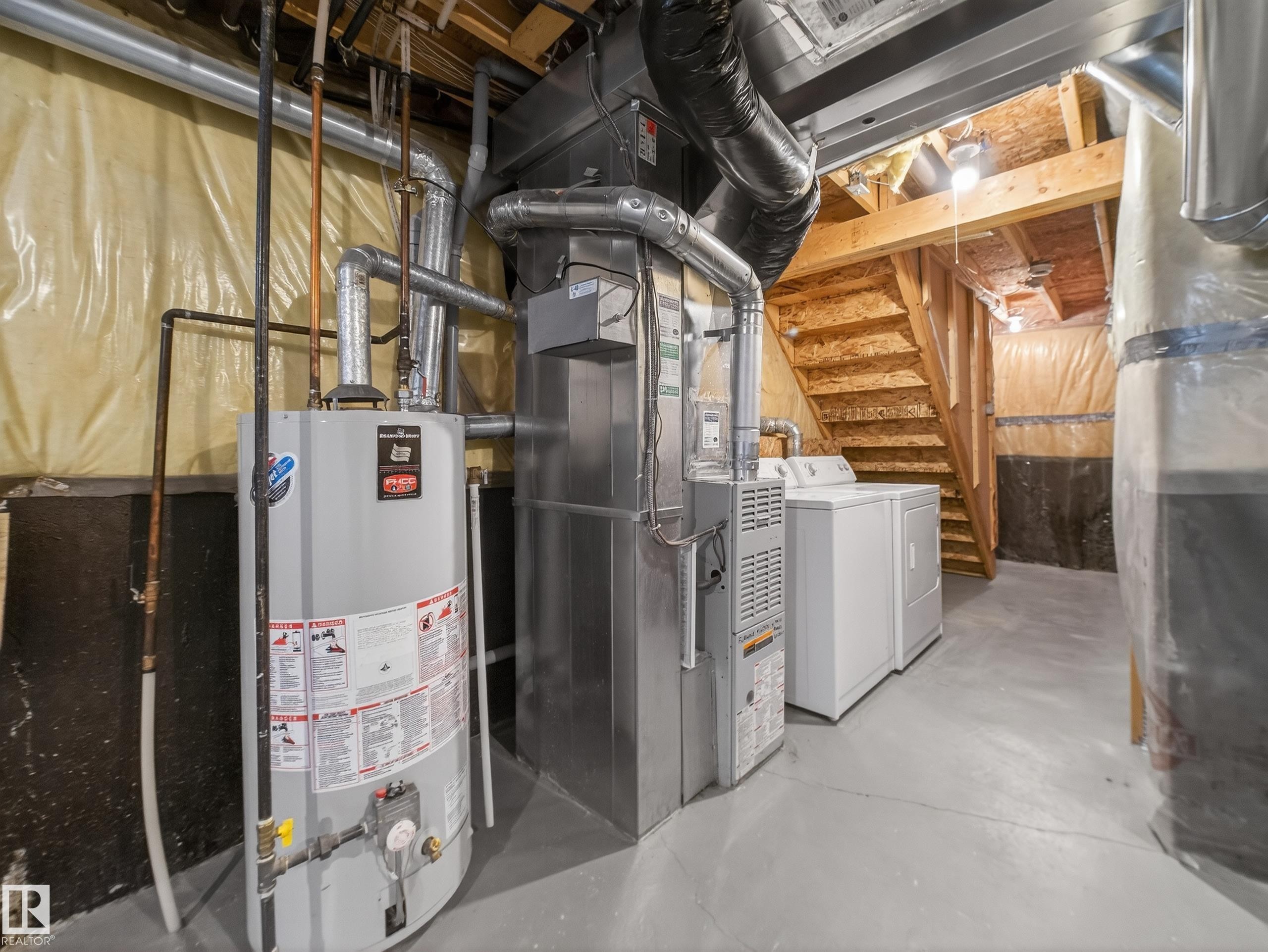 138 16823 84 Street, Edmonton, AB - Indoor Photo Showing Laundry Room