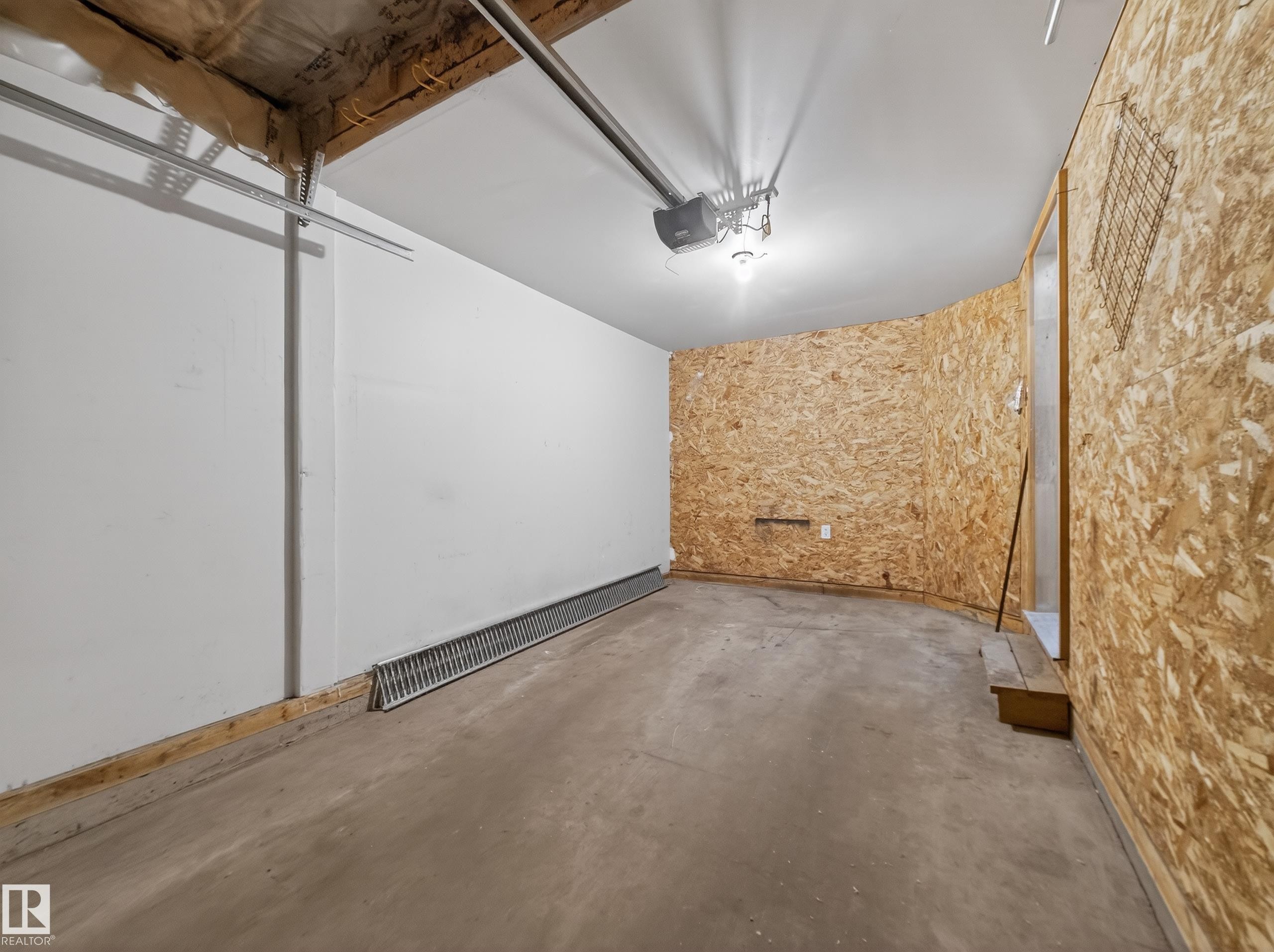 138 16823 84 Street, Edmonton, AB - Indoor