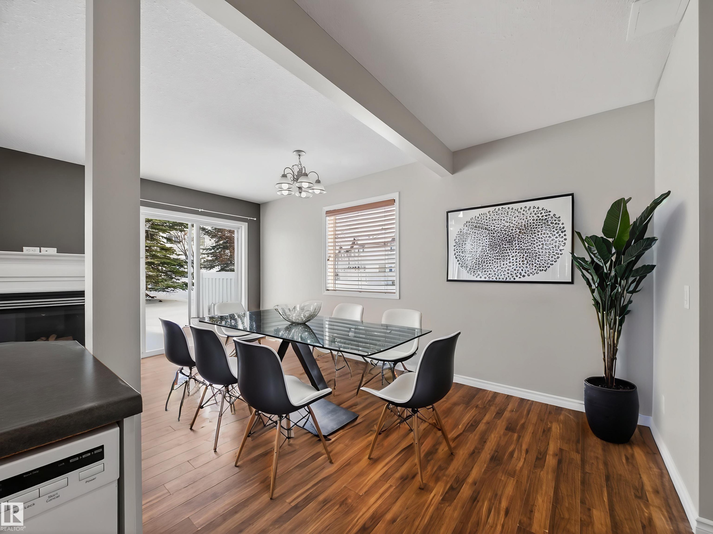 138 16823 84 Street, Edmonton, AB - Indoor Photo Showing Dining Room
