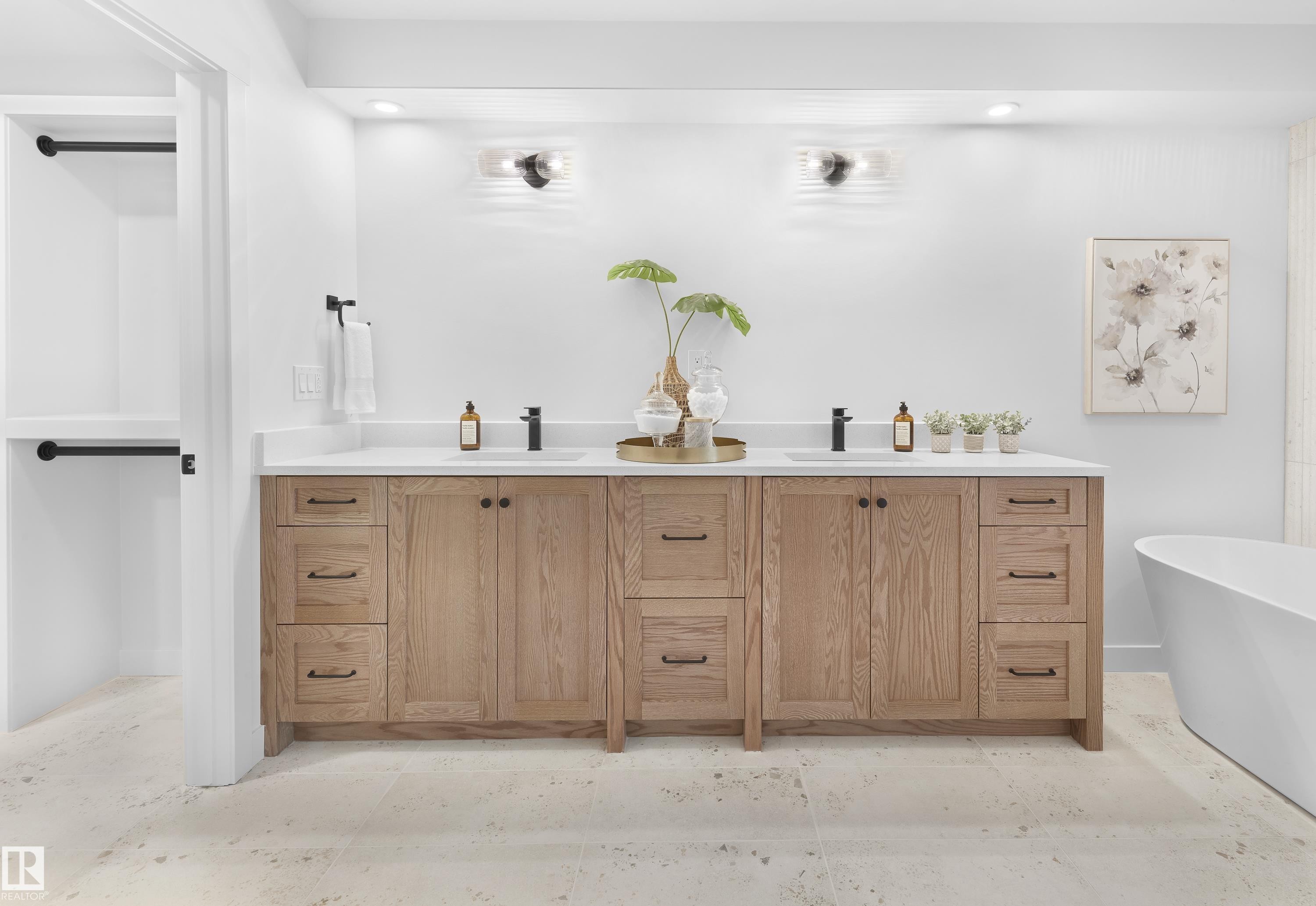 43 Westridge Road, Edmonton, AB - Indoor Photo Showing Bathroom