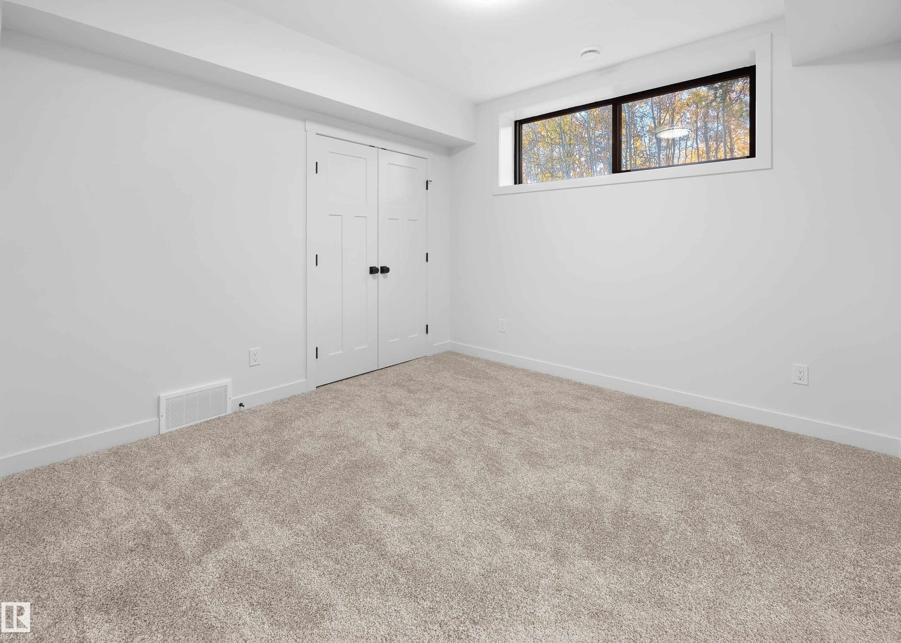43 Westridge Road, Edmonton, AB - Indoor Photo Showing Other Room