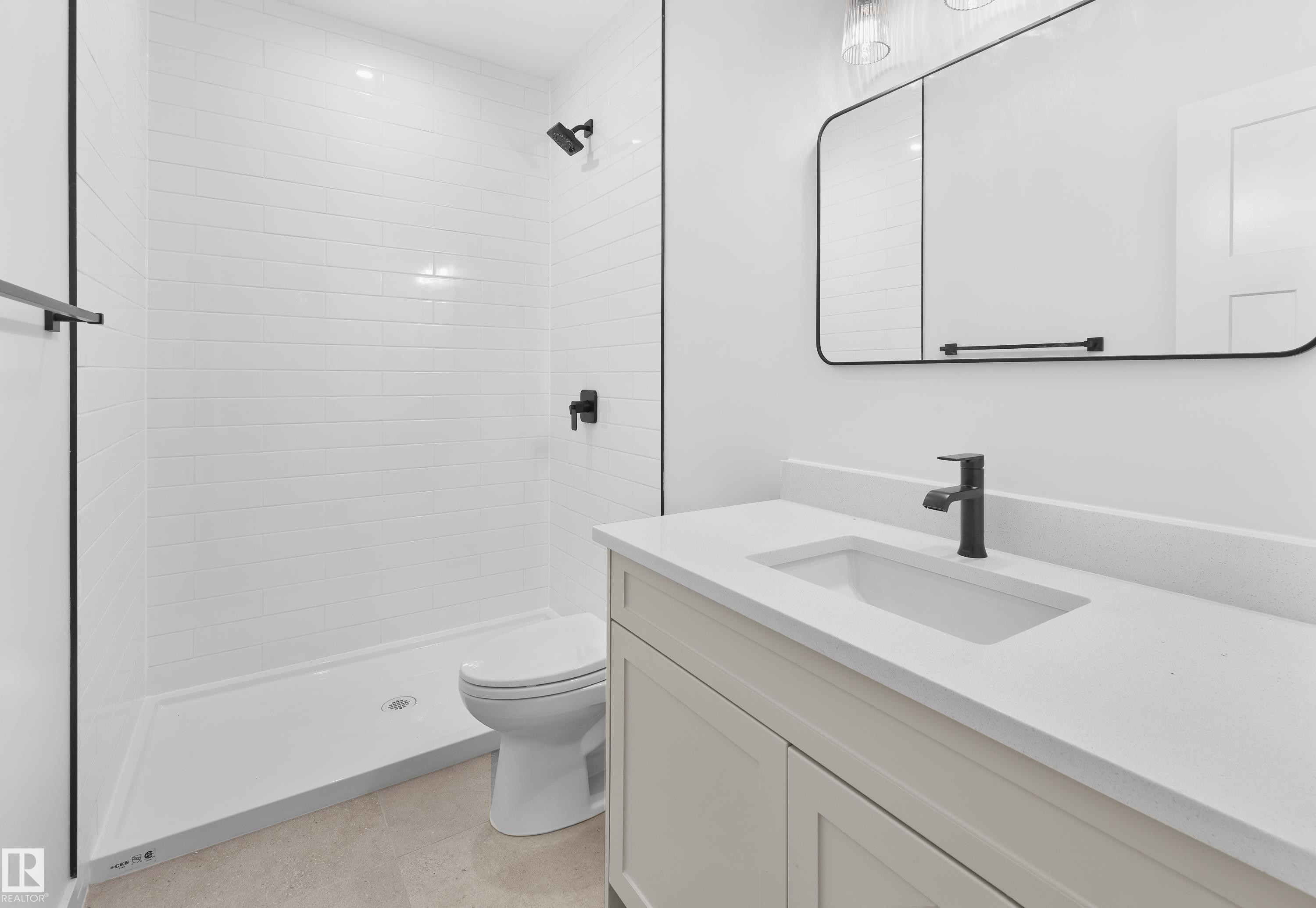 43 Westridge Road, Edmonton, AB - Indoor Photo Showing Bathroom