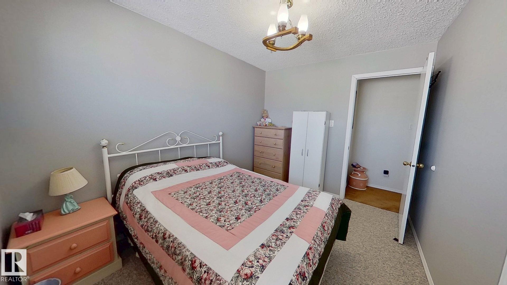 5307 Willow Drive, Boyle, AB - Indoor Photo Showing Bedroom
