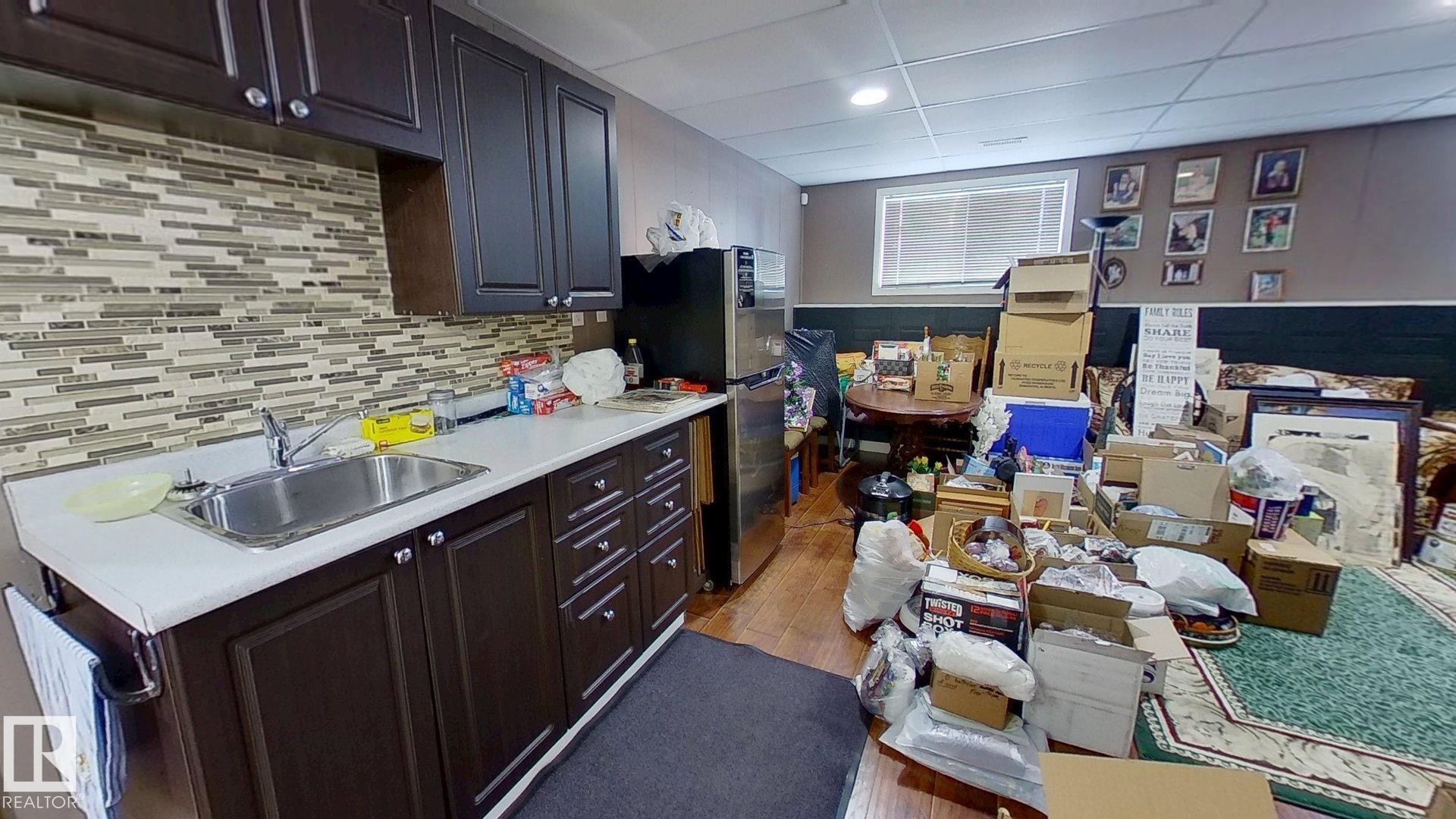 5307 Willow Drive, Boyle, AB - Indoor Photo Showing Kitchen