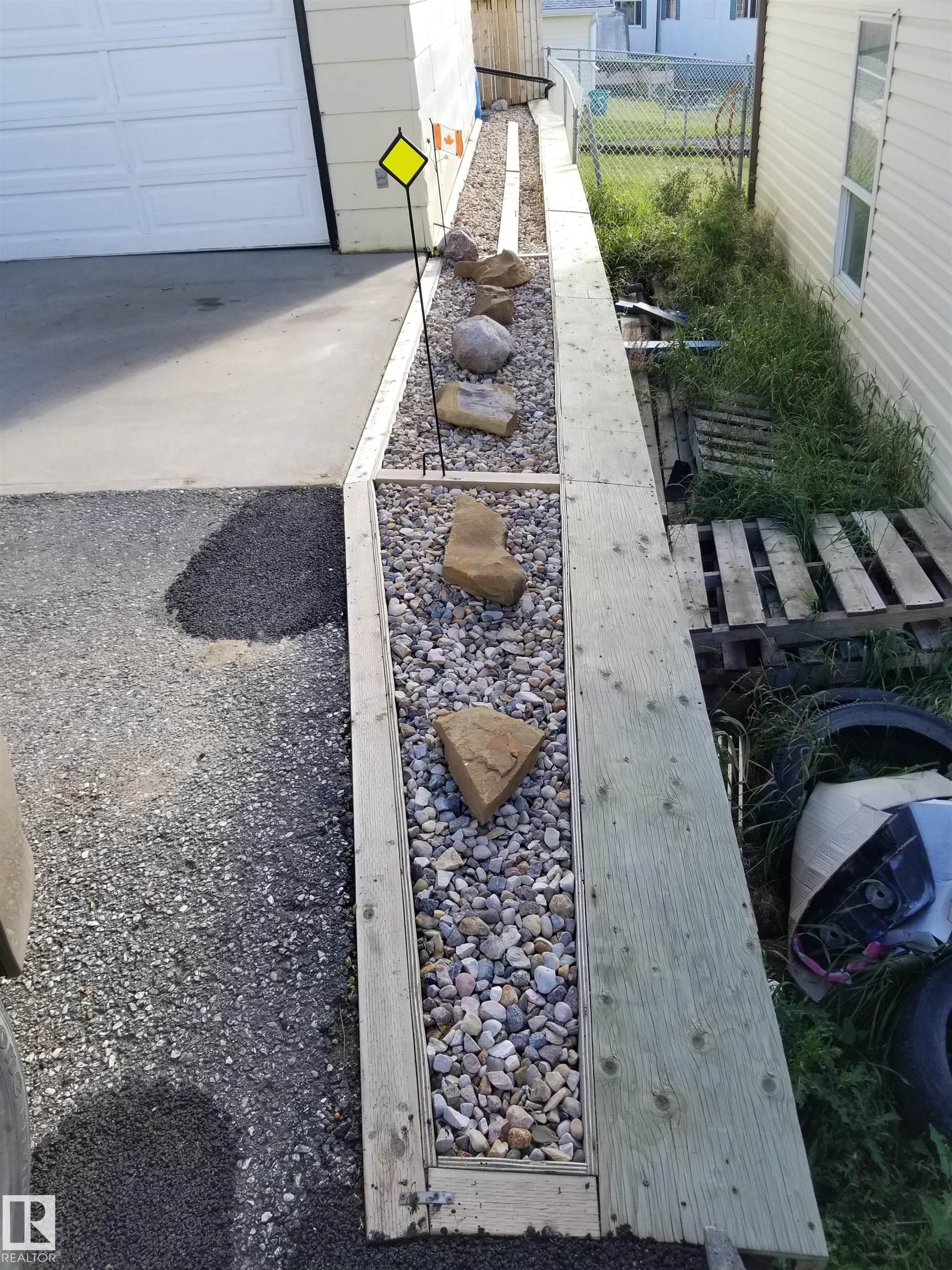 5307 Willow Drive, Boyle, AB - Outdoor