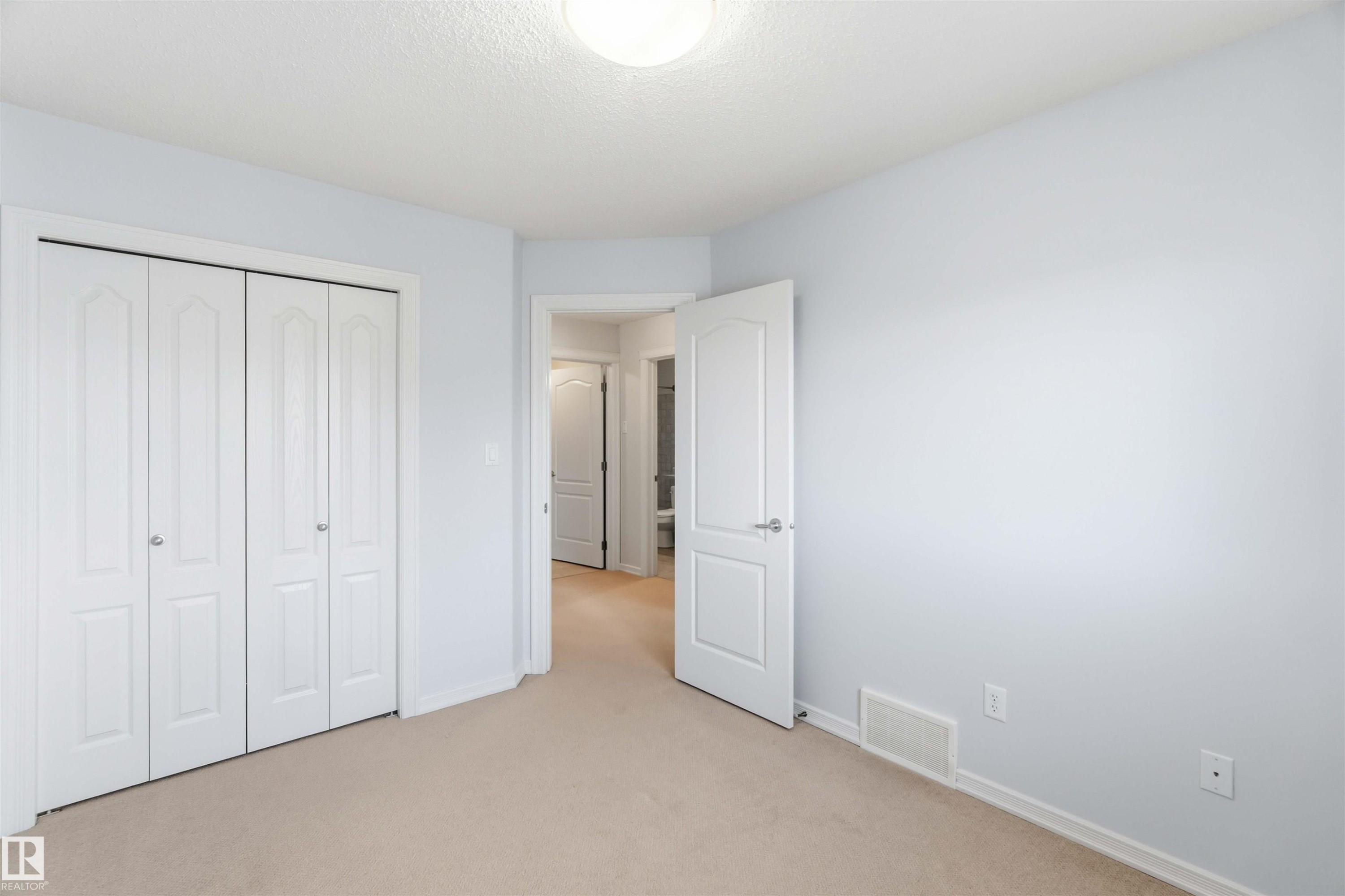 9 3003 34 Avenue, Edmonton, AB - Indoor