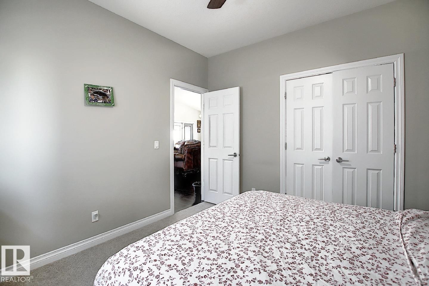 13020 164 Avenue, Edmonton, AB - Indoor Photo Showing Bedroom