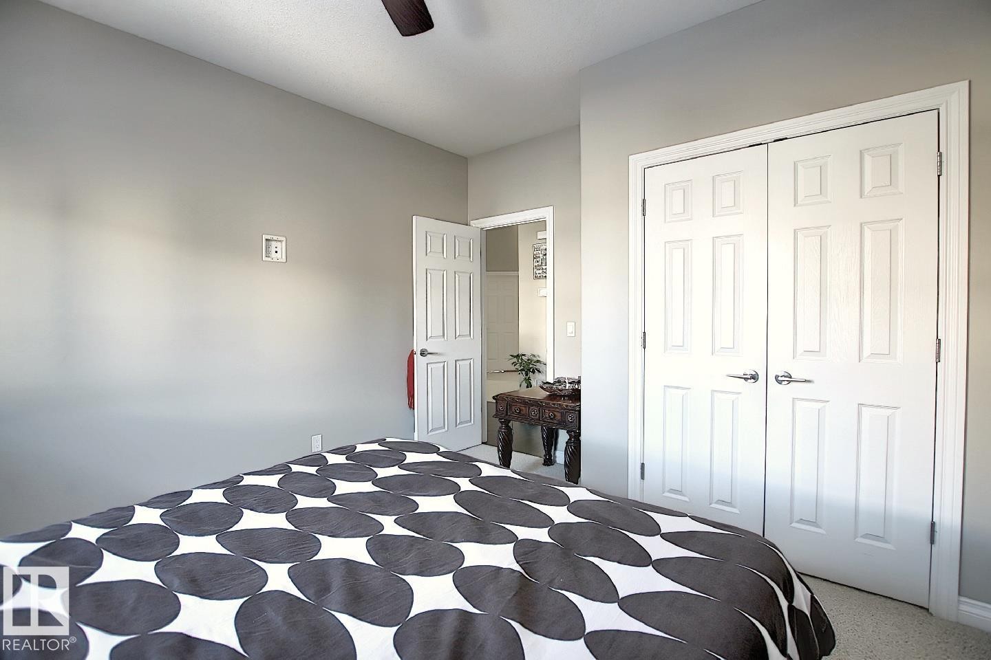 13020 164 Avenue, Edmonton, AB - Indoor Photo Showing Bedroom